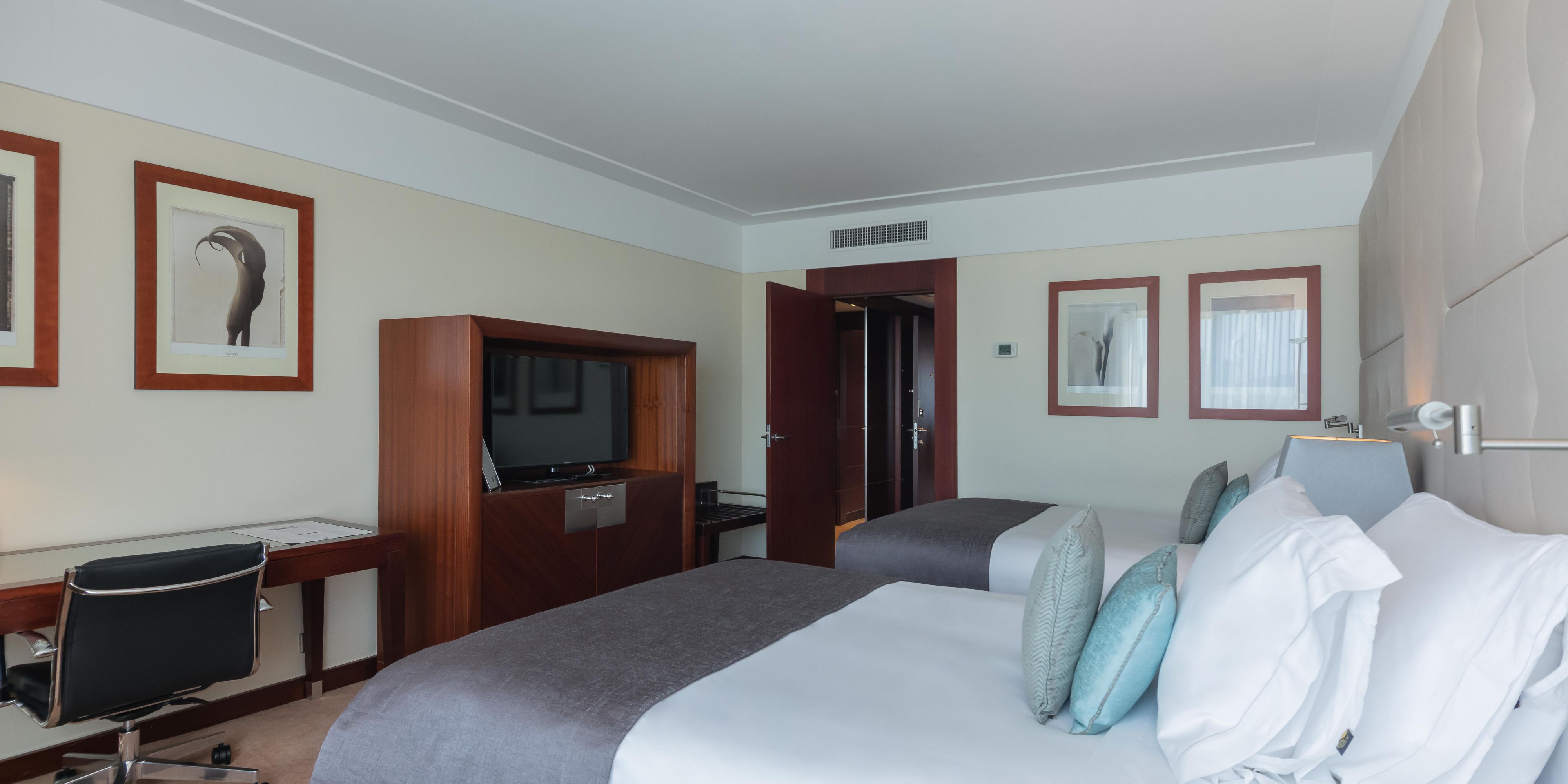 Stay at the incredible Panoramic Suite and enjoy your stay.