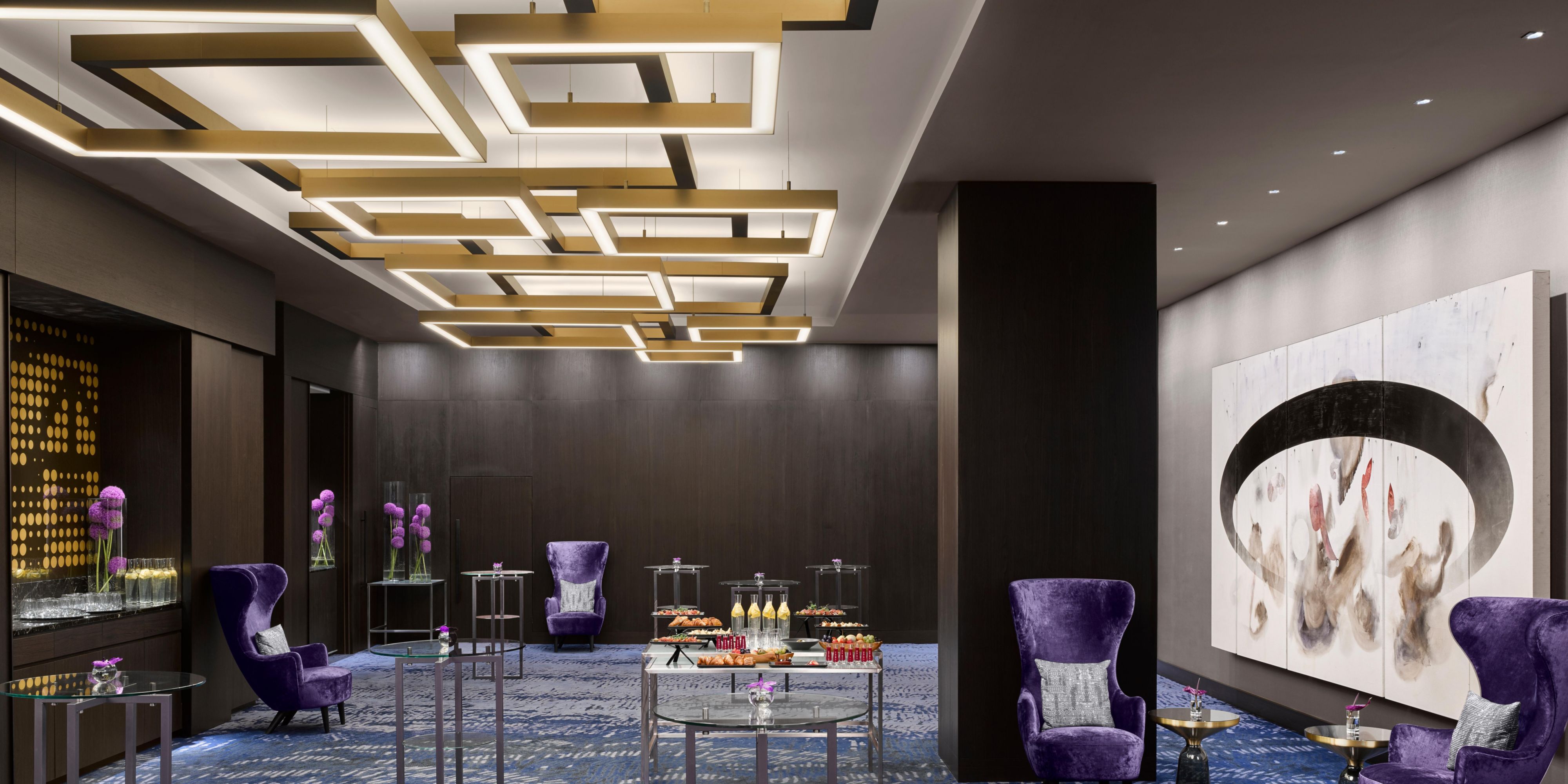 We proudly offer zero-waste coffee breaks at InterContinental Ljubljana, combining luxury with sustainability. Enjoy eco-friendly alternatives like edible cups and biodegradable spoons. Our 100% vegan and natural options ensure guilt-free indulgence. Join us in reducing plastic waste with coffee breaks that positively impact the planet. 