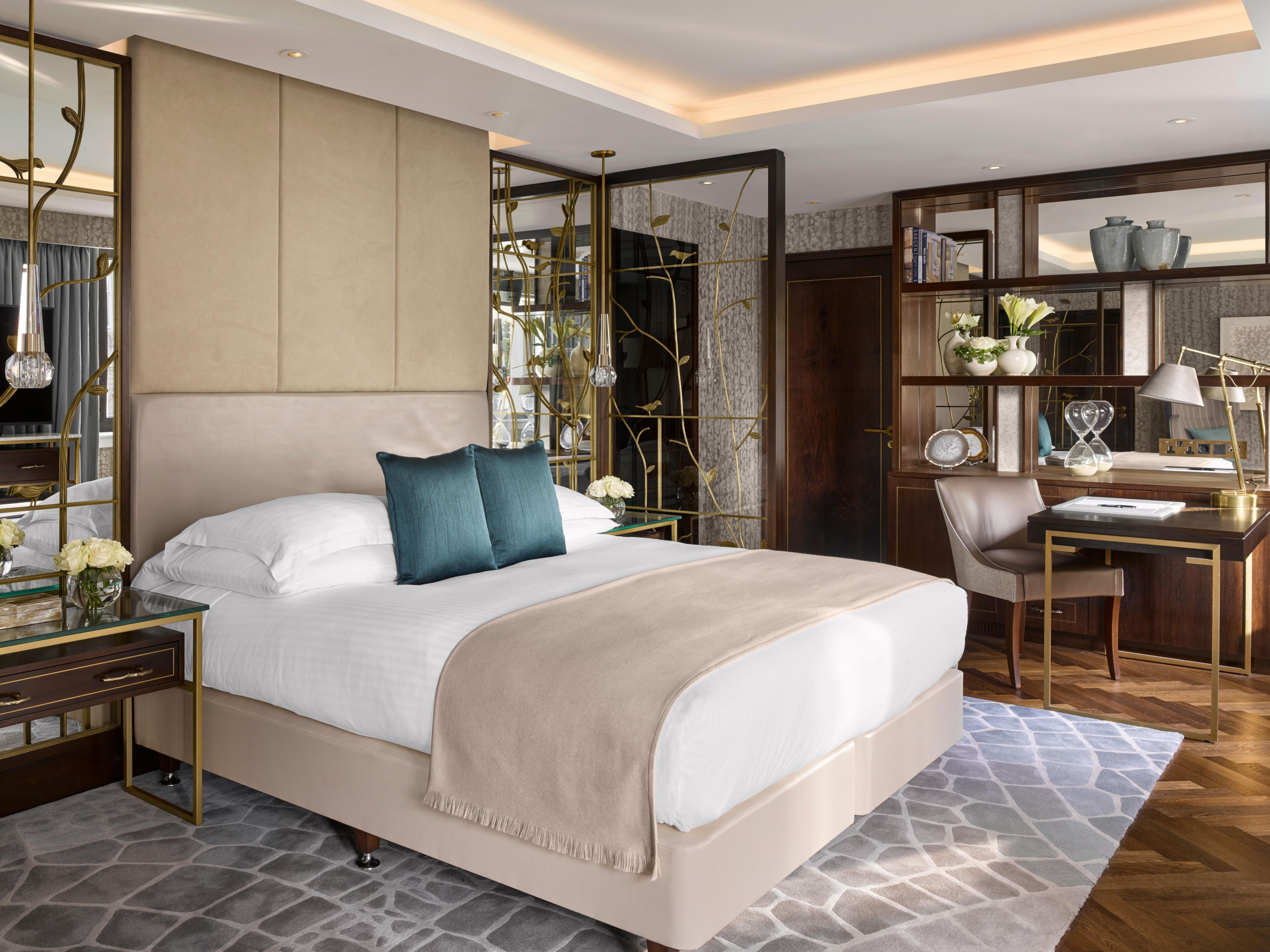 5 star london hotel suite