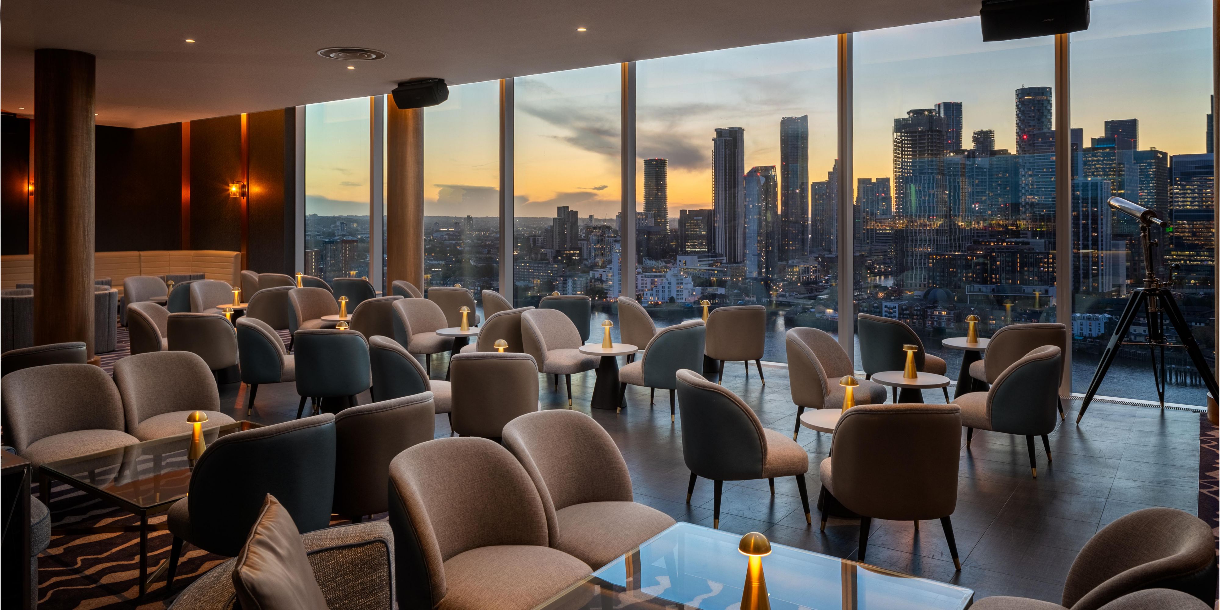 Discover a stylish and mouth-watering selection of gastronomic destinations to explore; from Indian fine dining, afternoon tea, and spa packages, to vivacious cocktails sipped on the eighteenth's floor with 180-degree views across the River Thames.