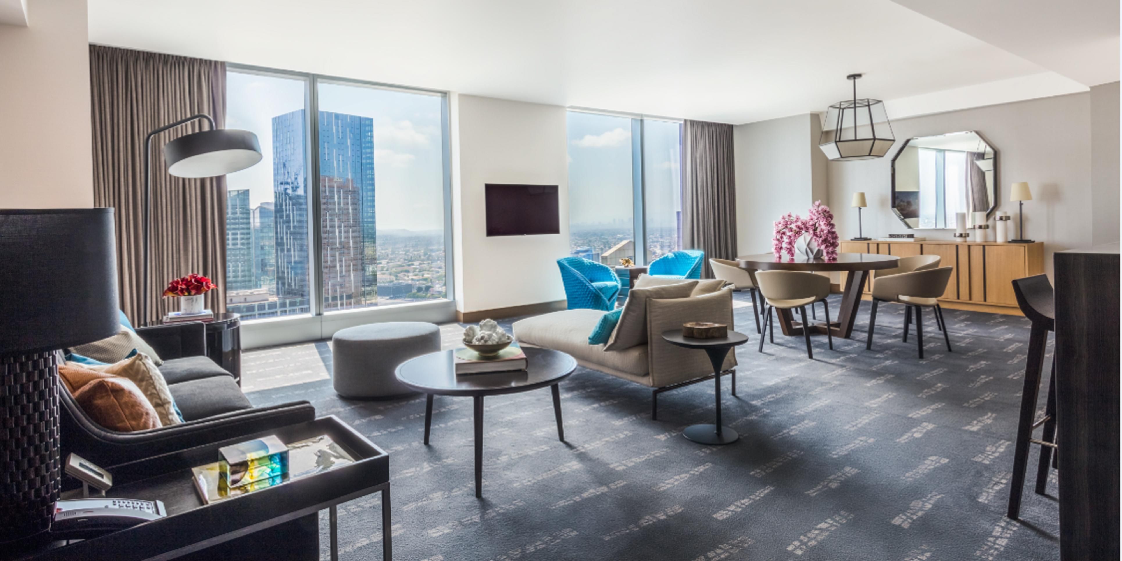 Hospitality Suite above the city 