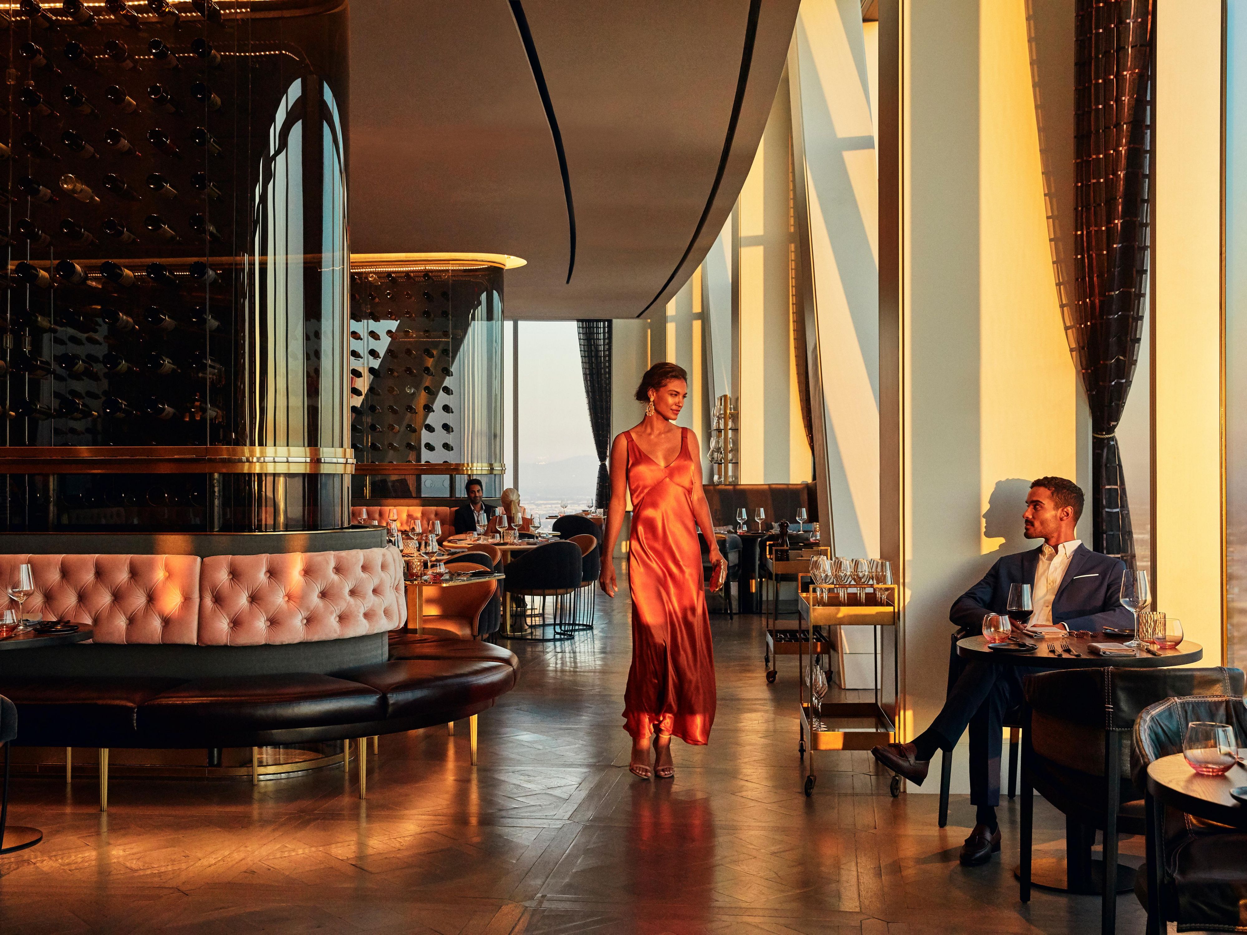 woman and man having dinner at InterContinental Downtown Los Angeles