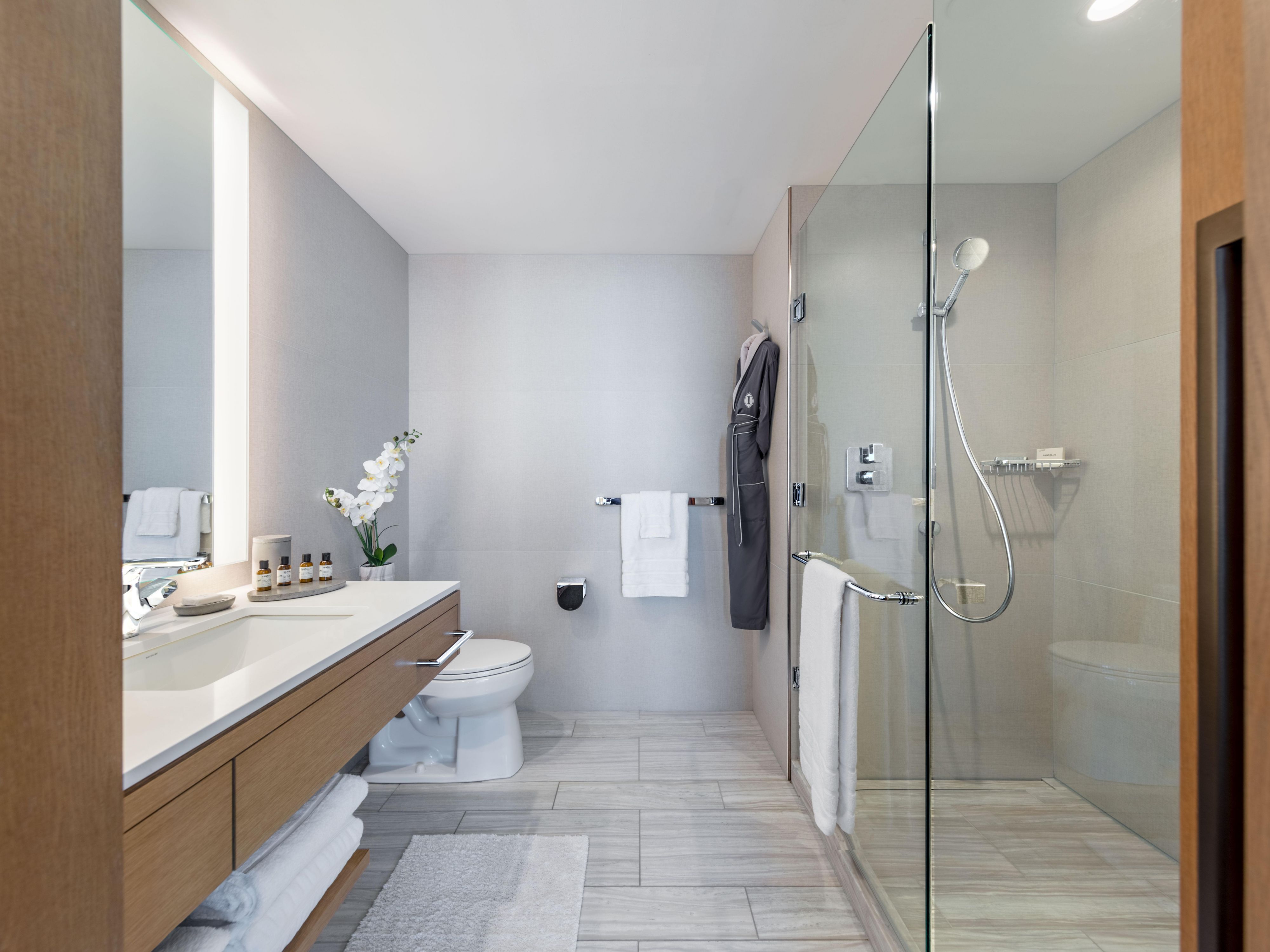 Luxurious junior suite bathroom  