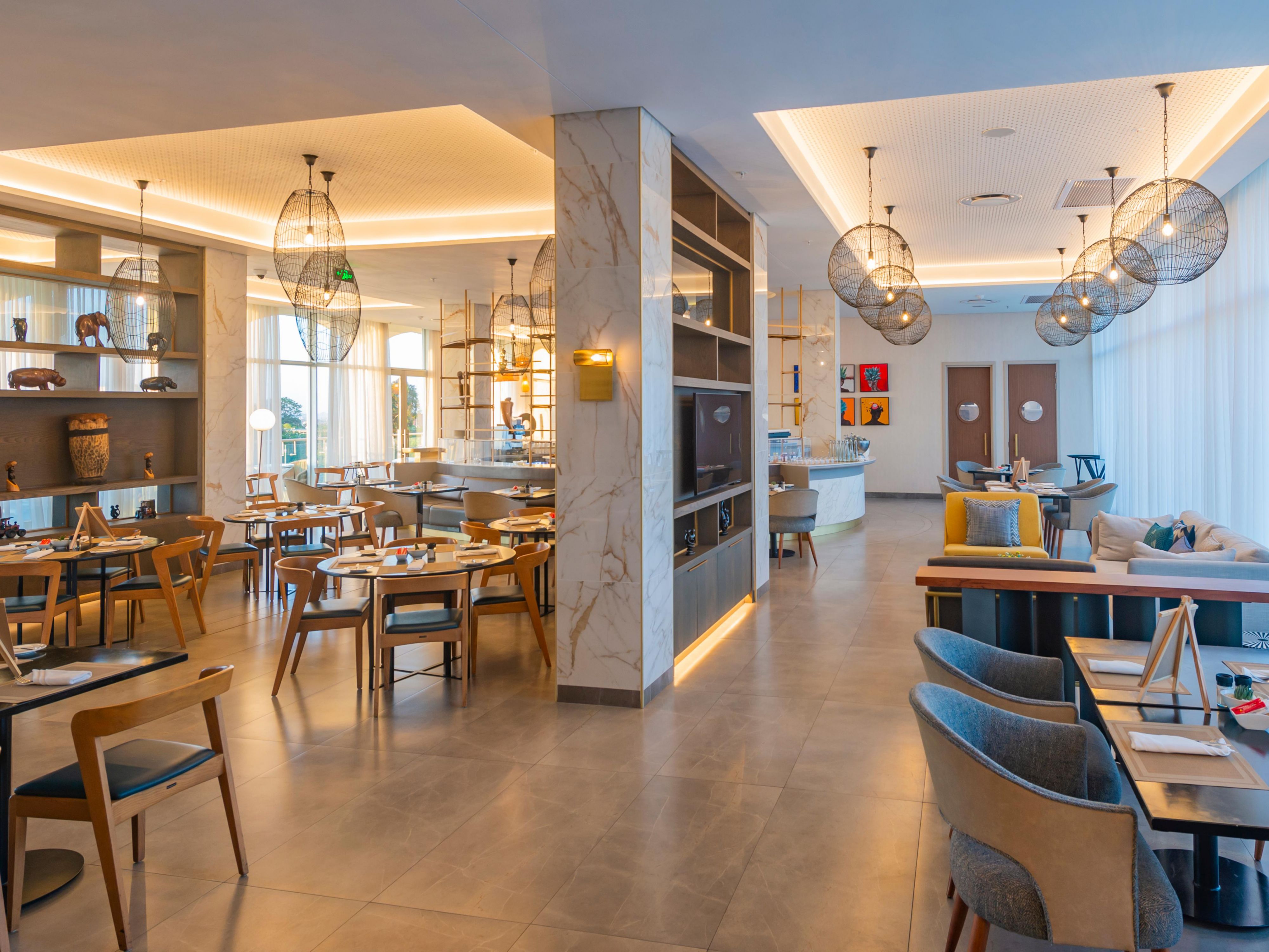 Club Floor Lounge