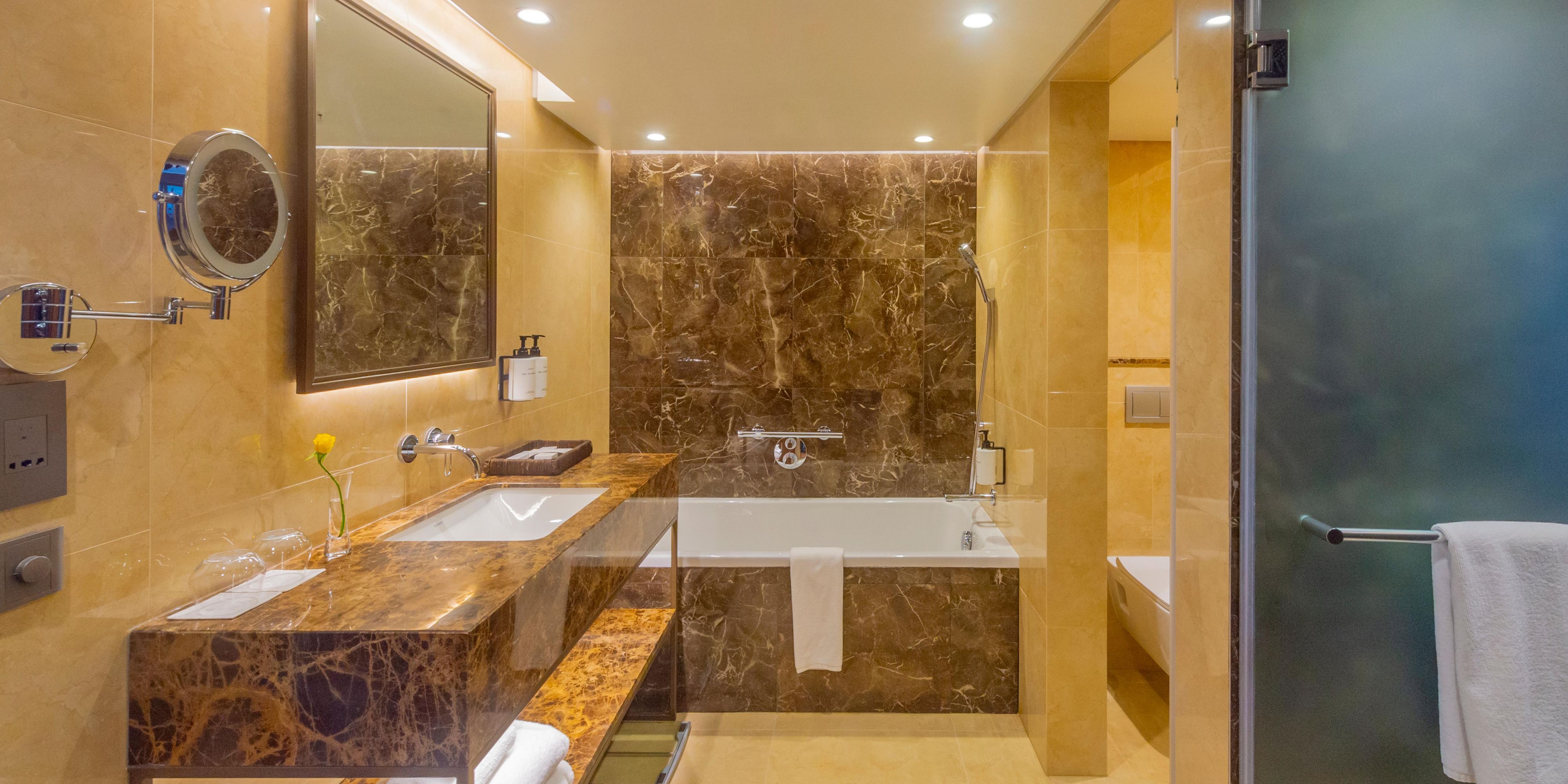 Kamar Mandi Tamu