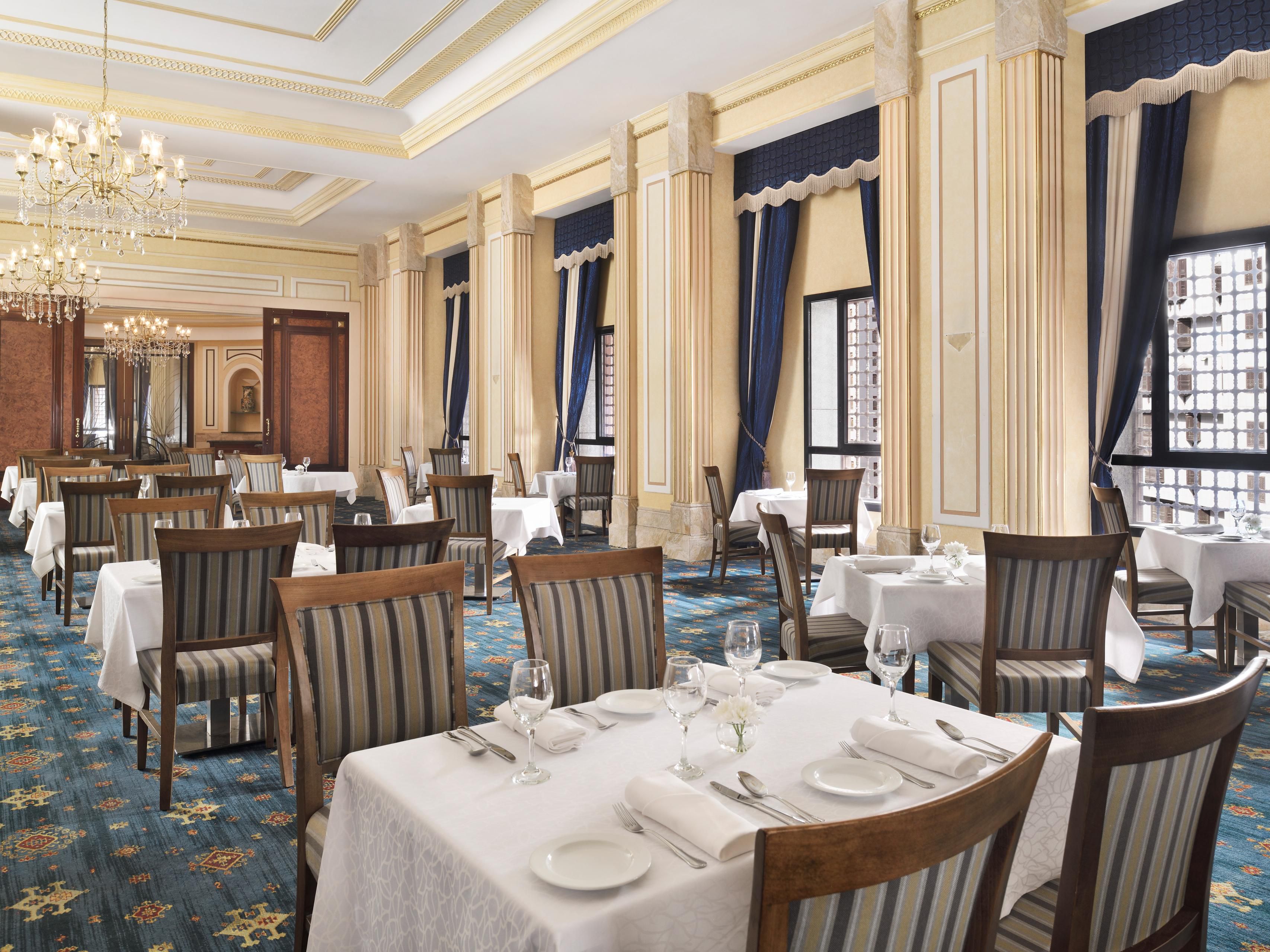 Enjoy impeccable service at the Al Safa restaurant in Madinah