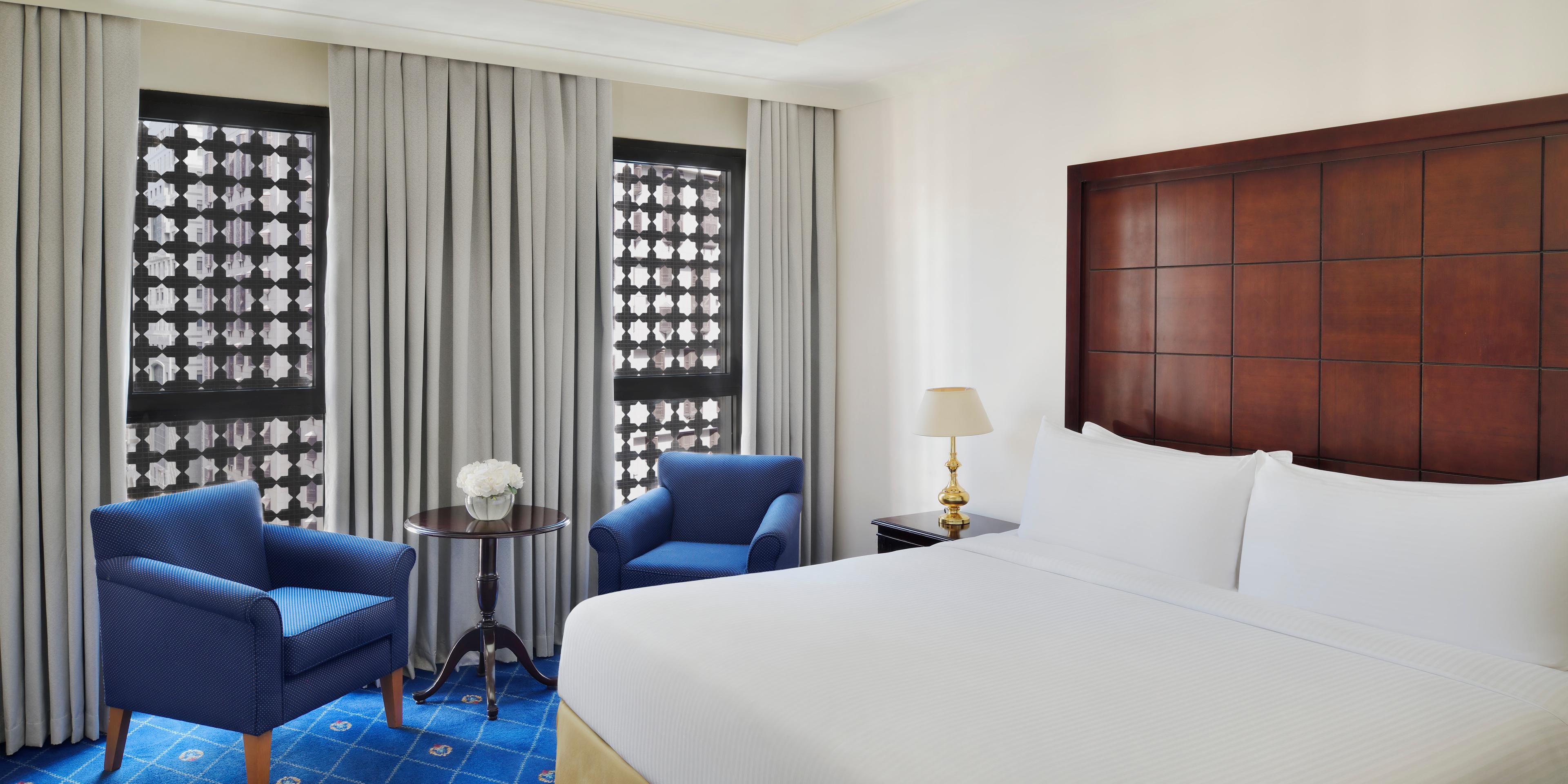 Premium linen, King plush bedding and amazing Madinah city views