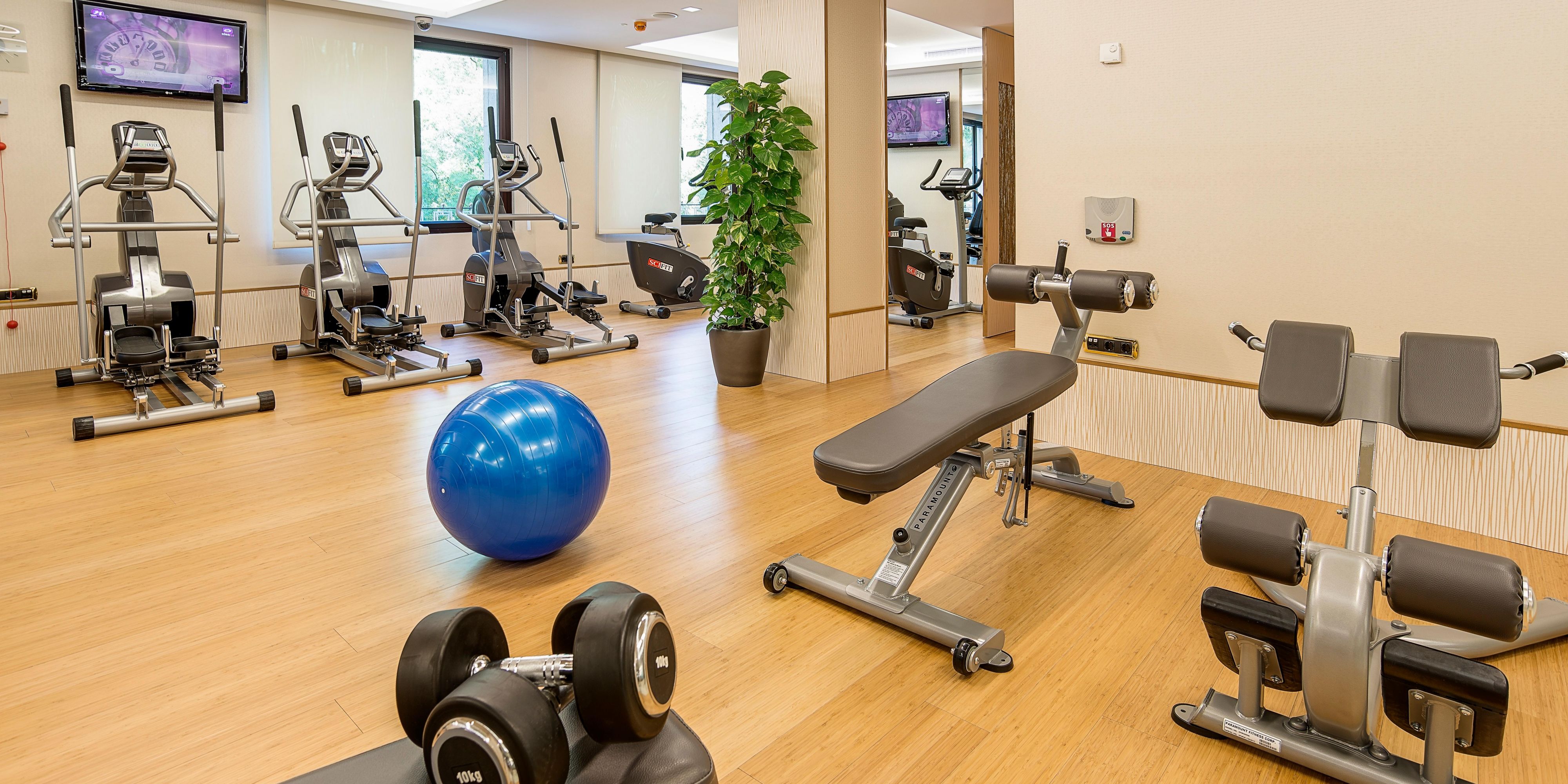 Transform your fitness routine with our 24/7 Fitness Studio, featuring premium Technogym equipment. Personalize your workouts with tailored sessions or invigorating Pilates and yoga classes. After exercising, indulge in bespoke treatments, including relaxing massages, revitalizing facials, and our authentic Swedish sauna.