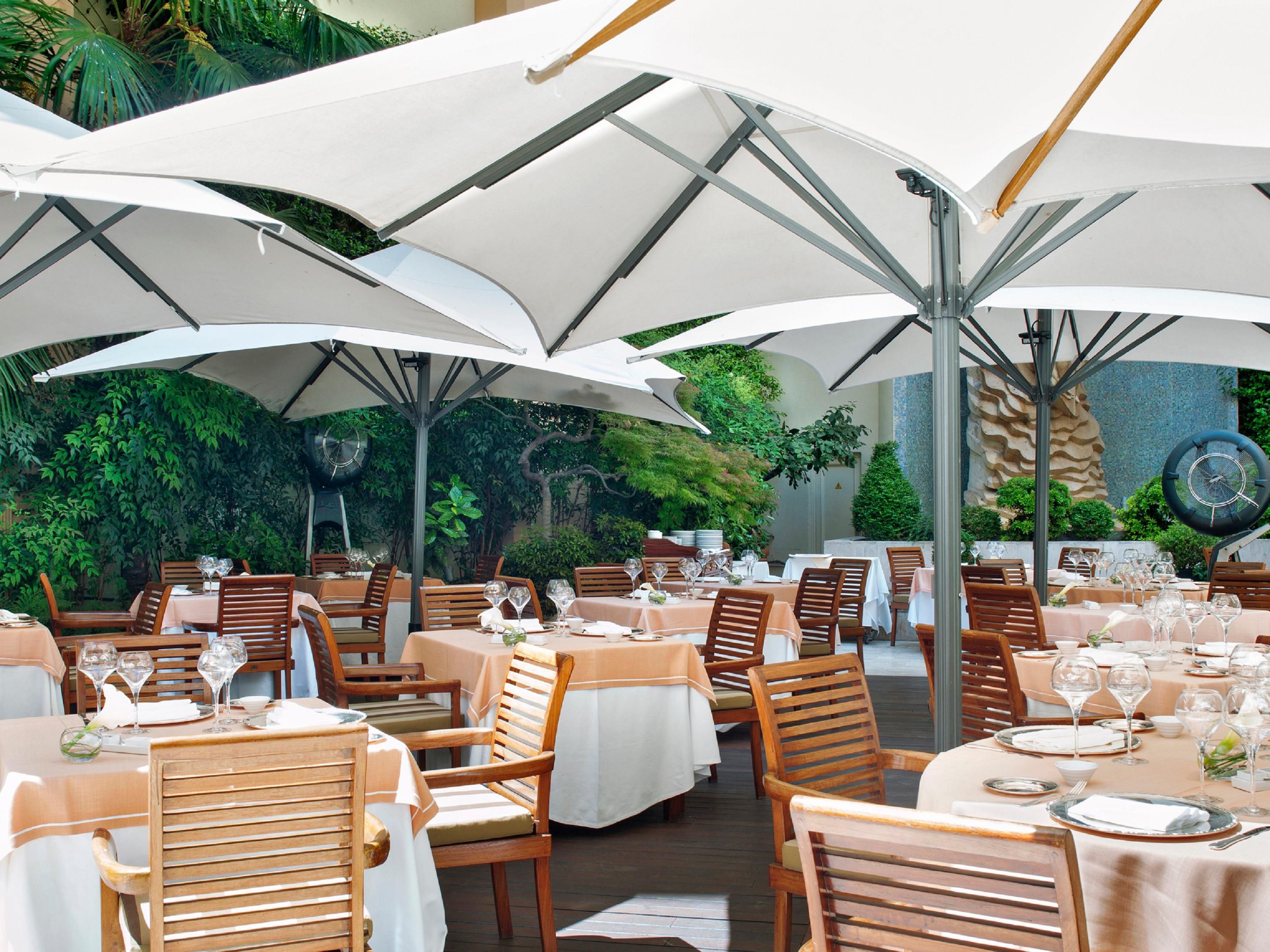 El Jardín terrace
