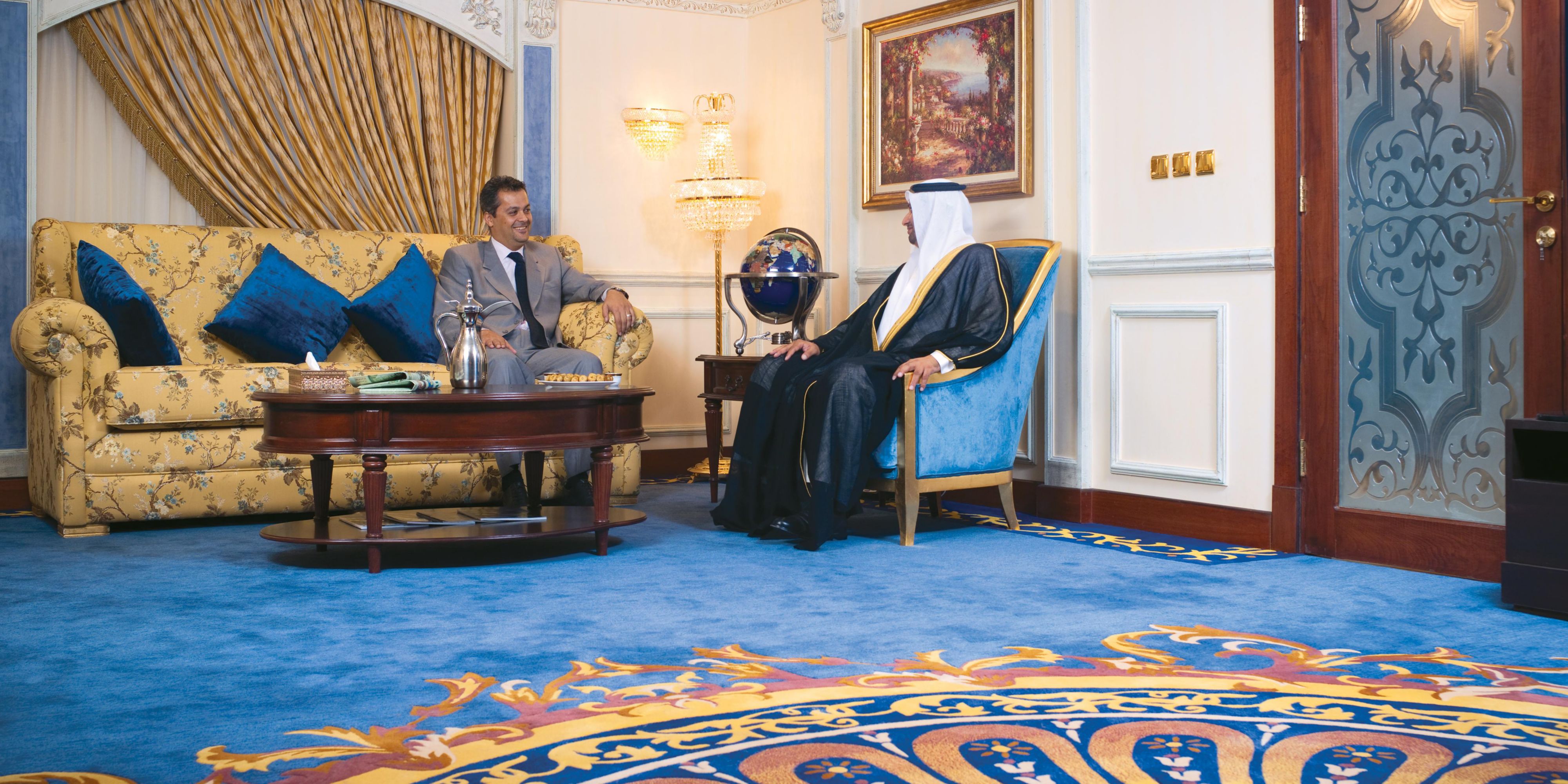 Our exclusive VIP Lounge provides the perfect setting to gather your team, hold a special interview, or host an important meeting within the comfort of our luxury hotel in Makkah. Make an excellent first impression or conduct business in complete privacy, with a fully equipped reception desk, dedicated butler services, and more.
