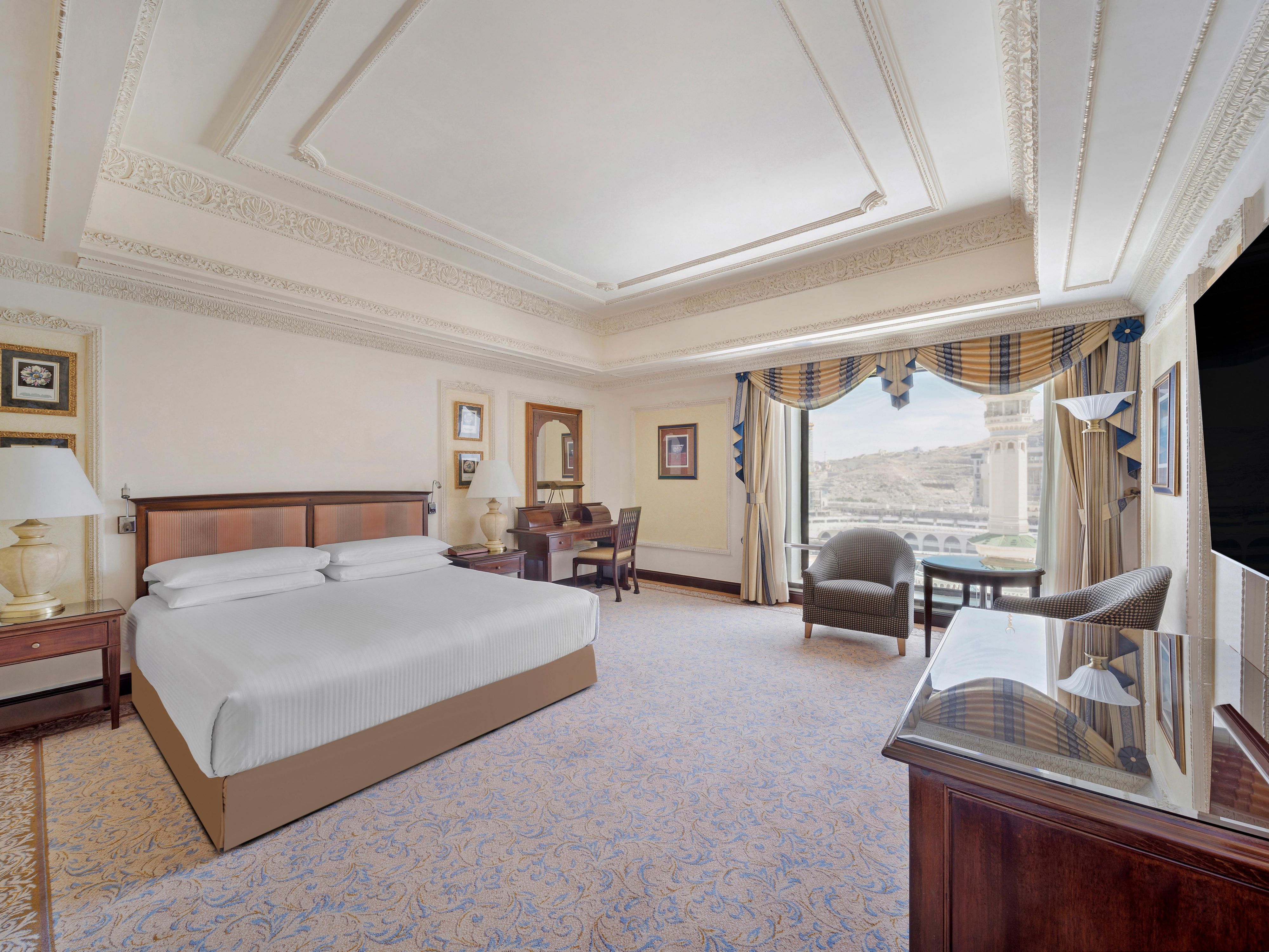 Prepare for Umrah in our elegant 2-bedroom Diplomatic Suite