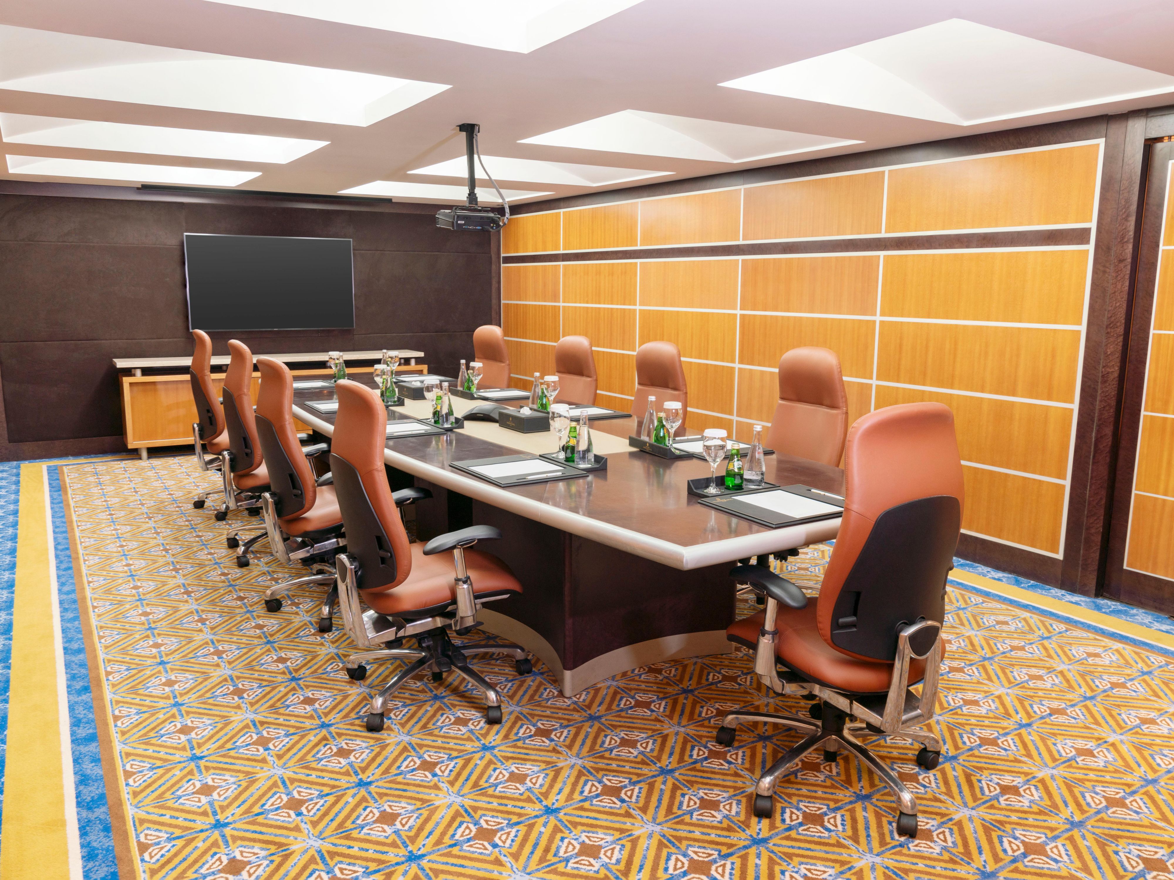 Foster collaboration in our state-of-the-art meeting rooms