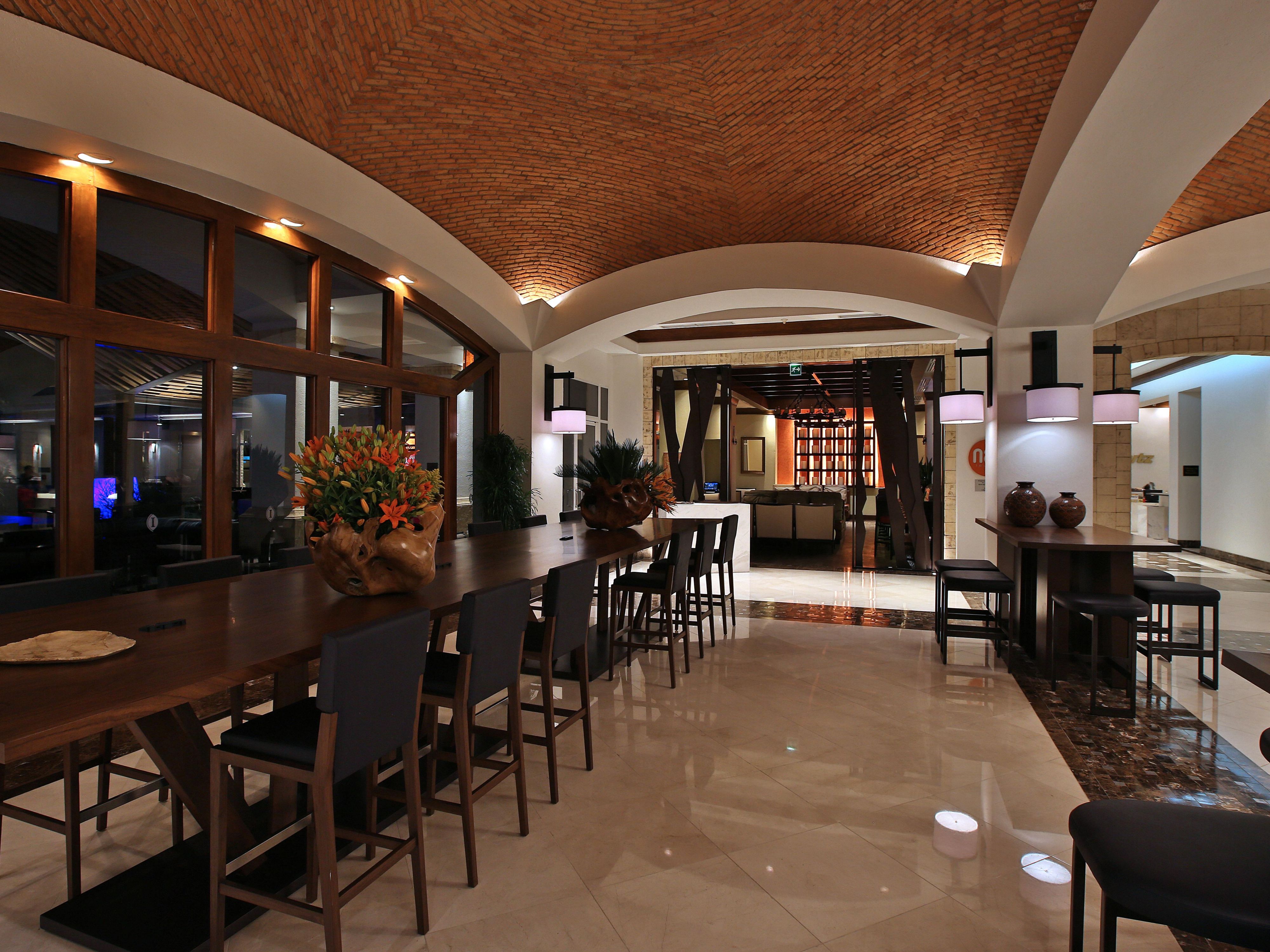 Lobby common tables