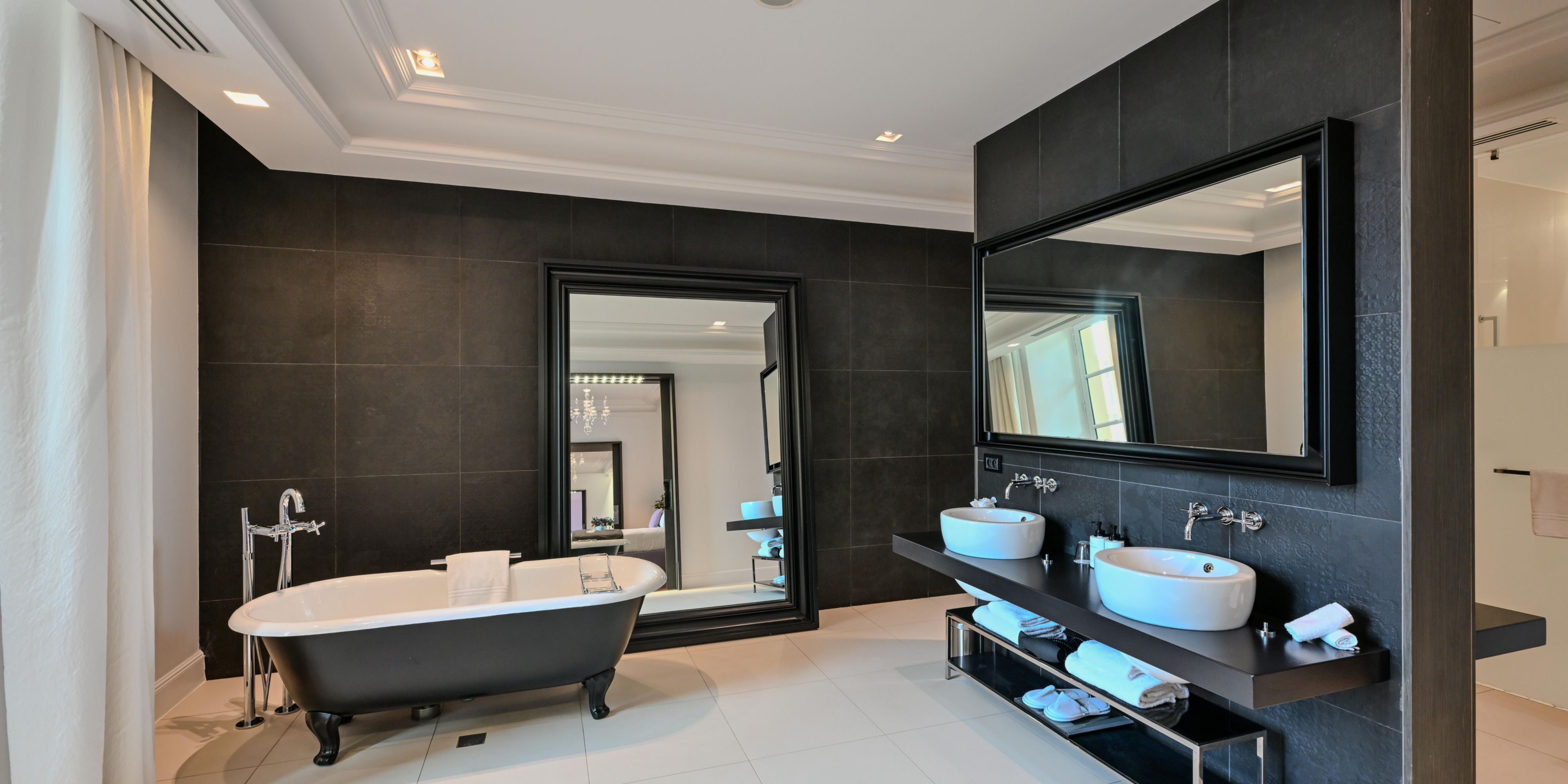 Presidential Suite bathroom