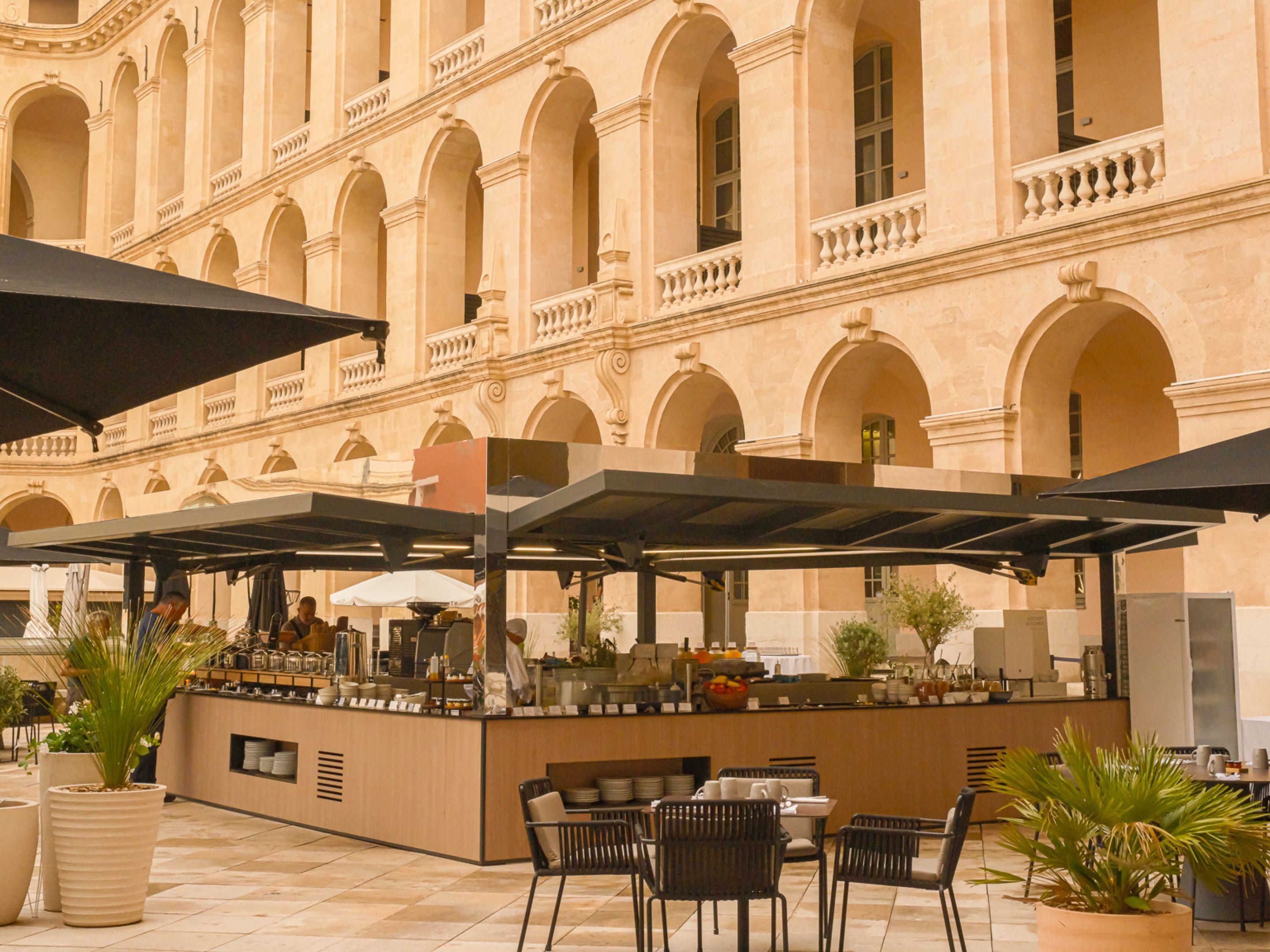 Breakfast buffet at Les Fenêtres restaurant terrace