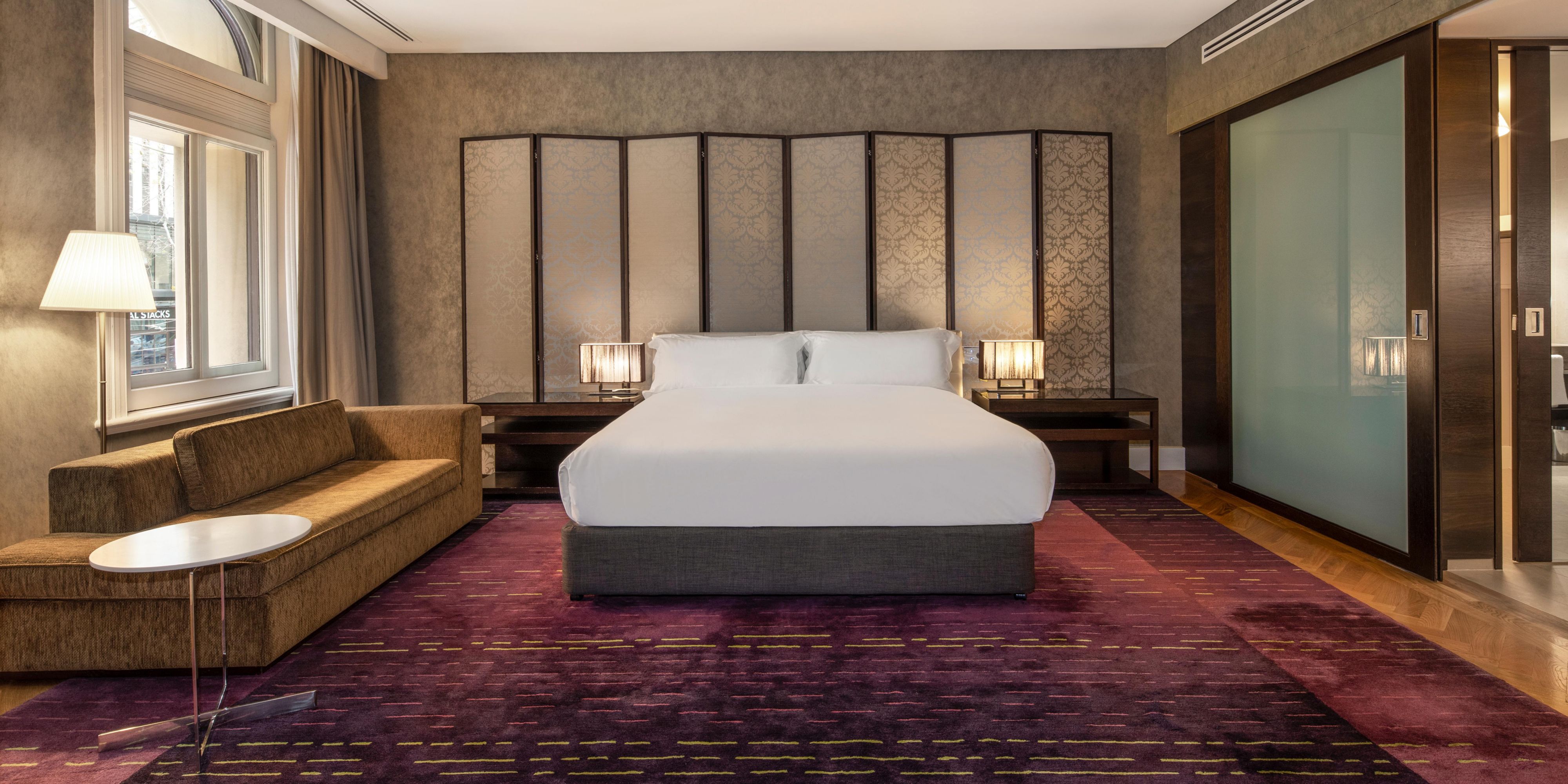 Iconic Suite King Bed