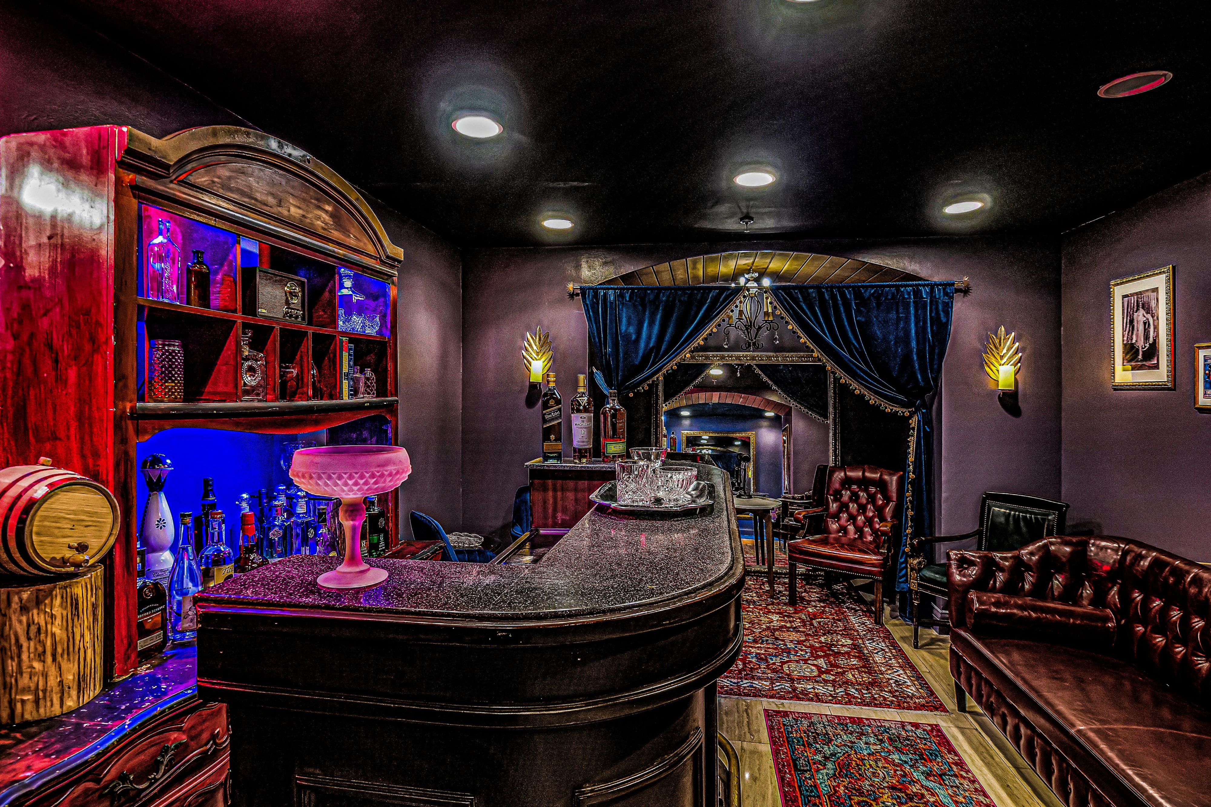 Freddy's Speakeasy seating and bar.