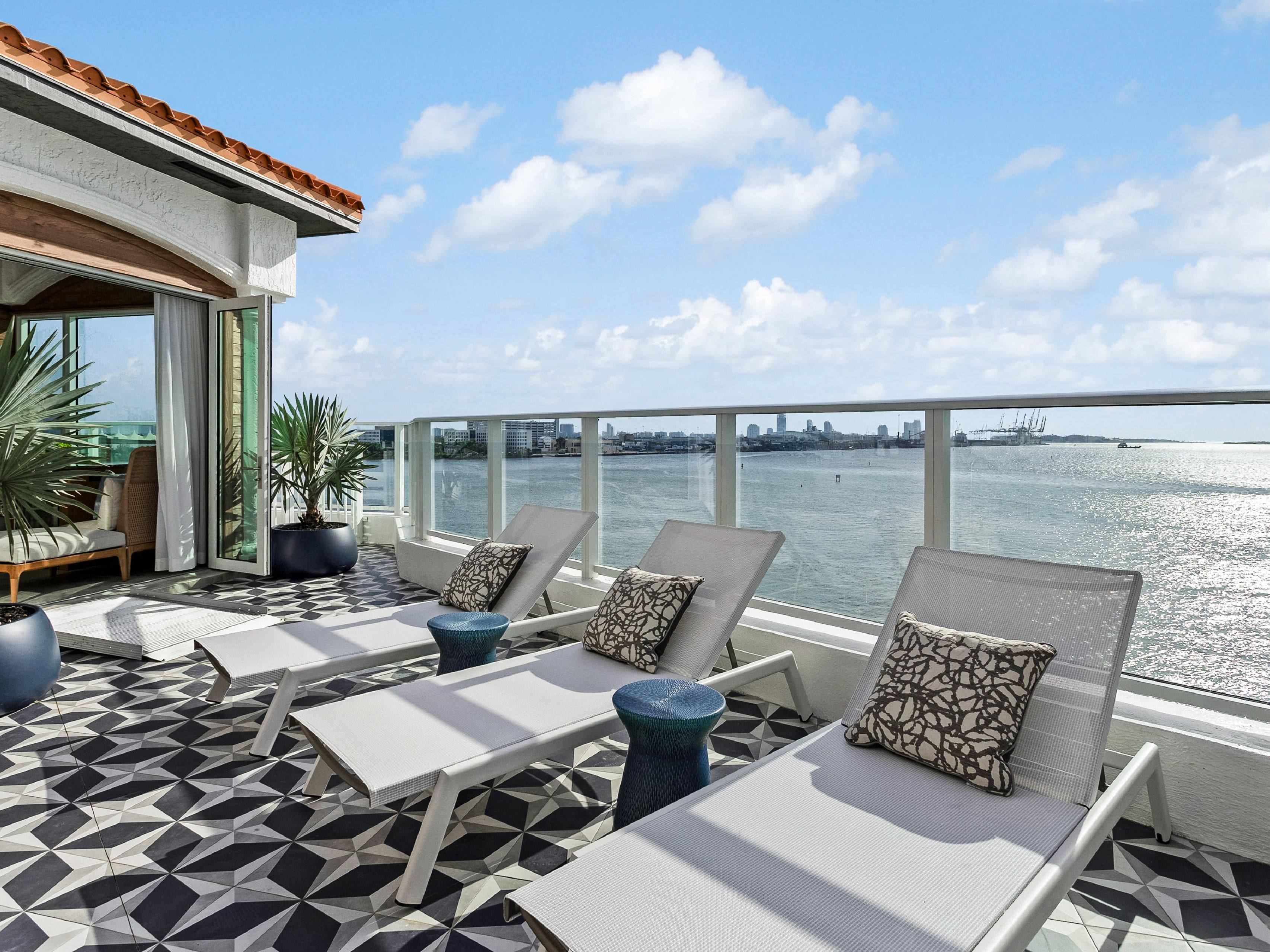 Oceanview Terrace Cabana.