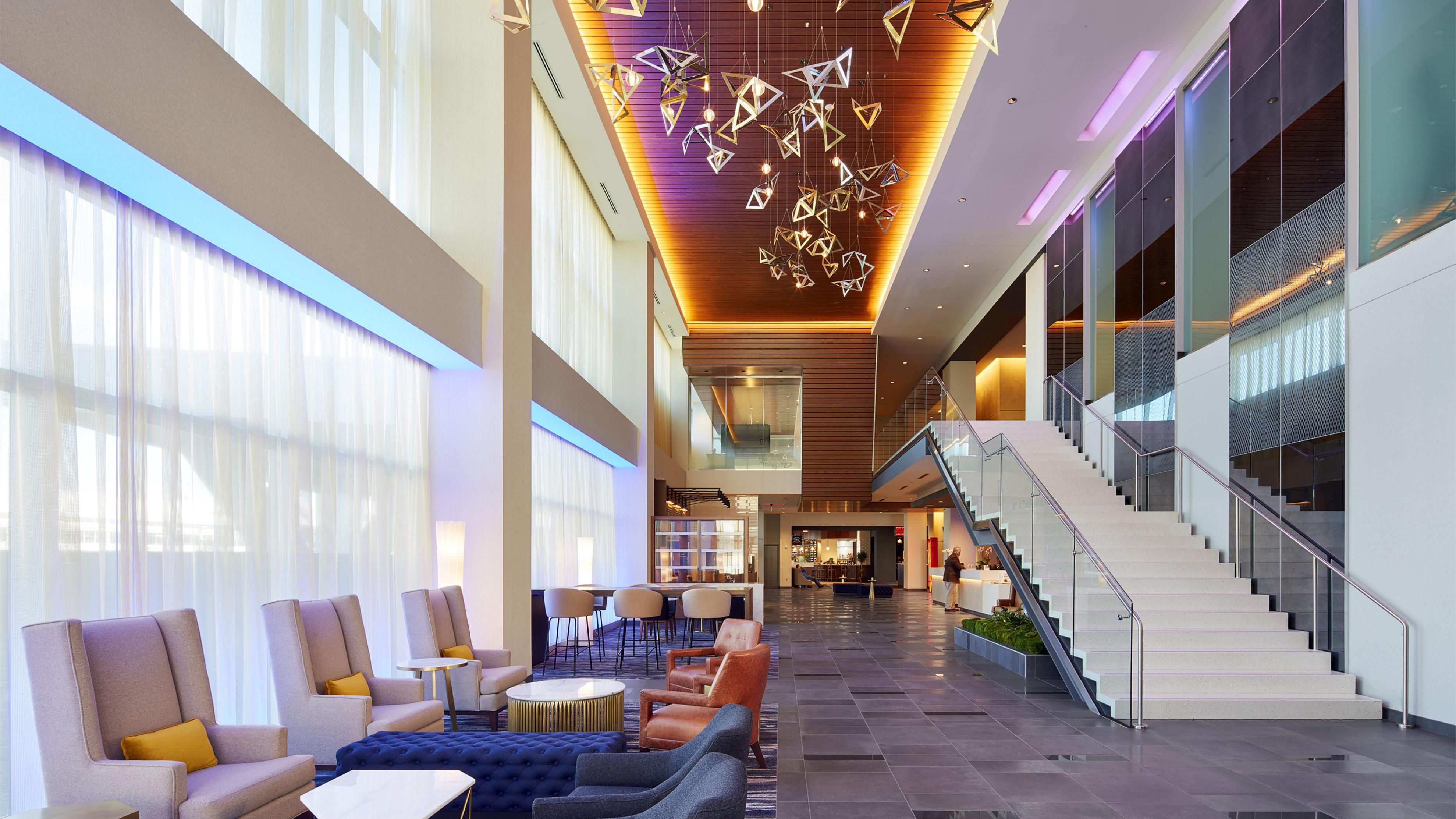 "Park and Fly Luxury Hotels Minneapolis InterContinental Minneapolis St. Paul Airport