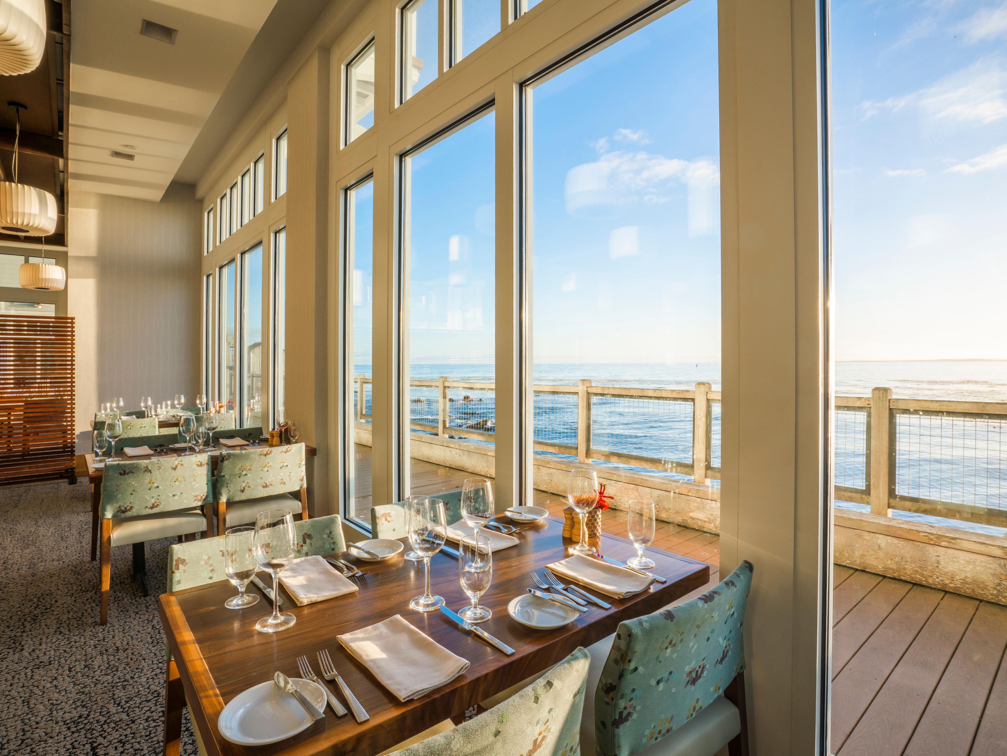 The C Restaurant & Bar overlooking the Pacific Ocean