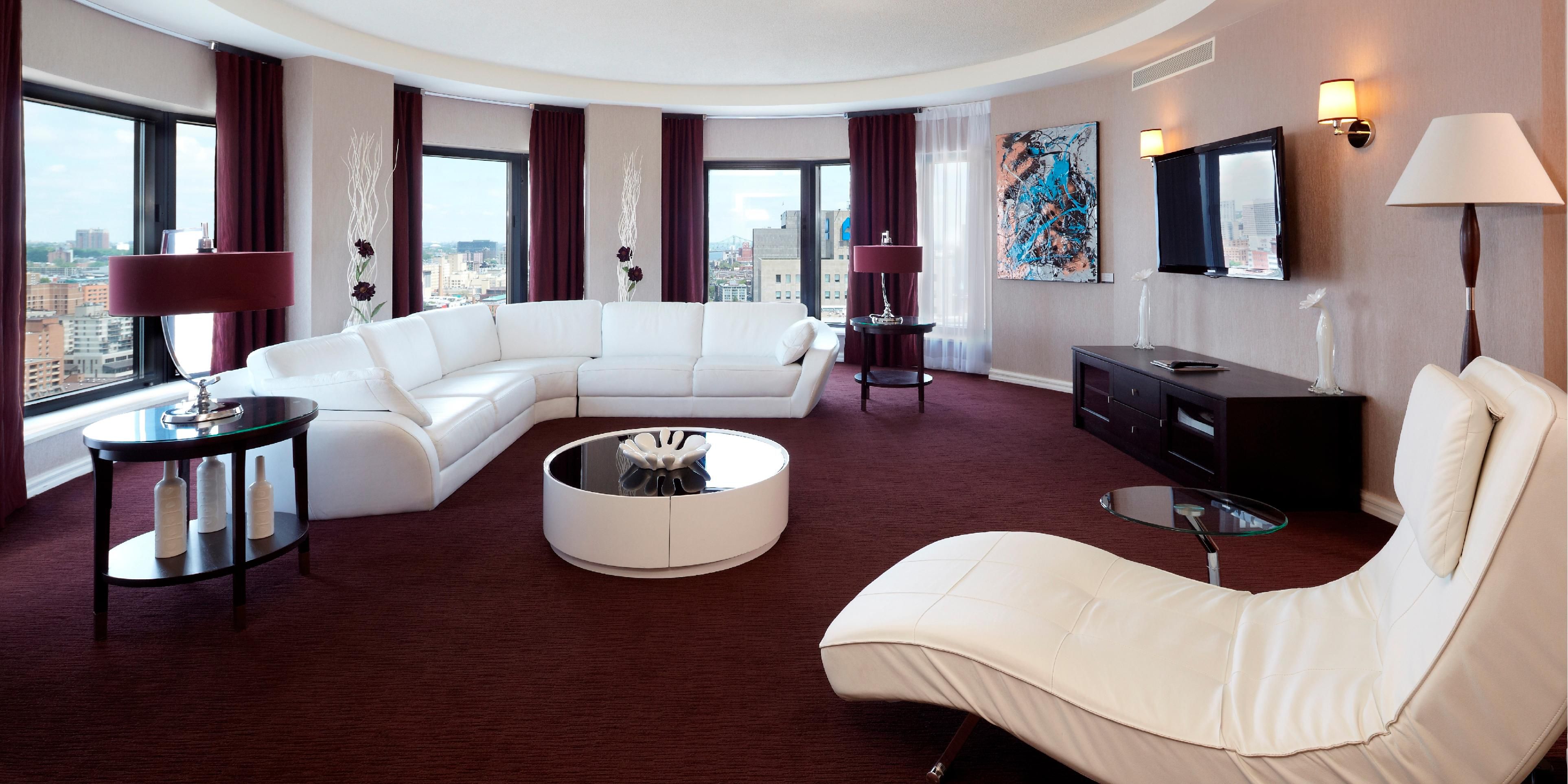 Vice Presidential Suite with Downtown View