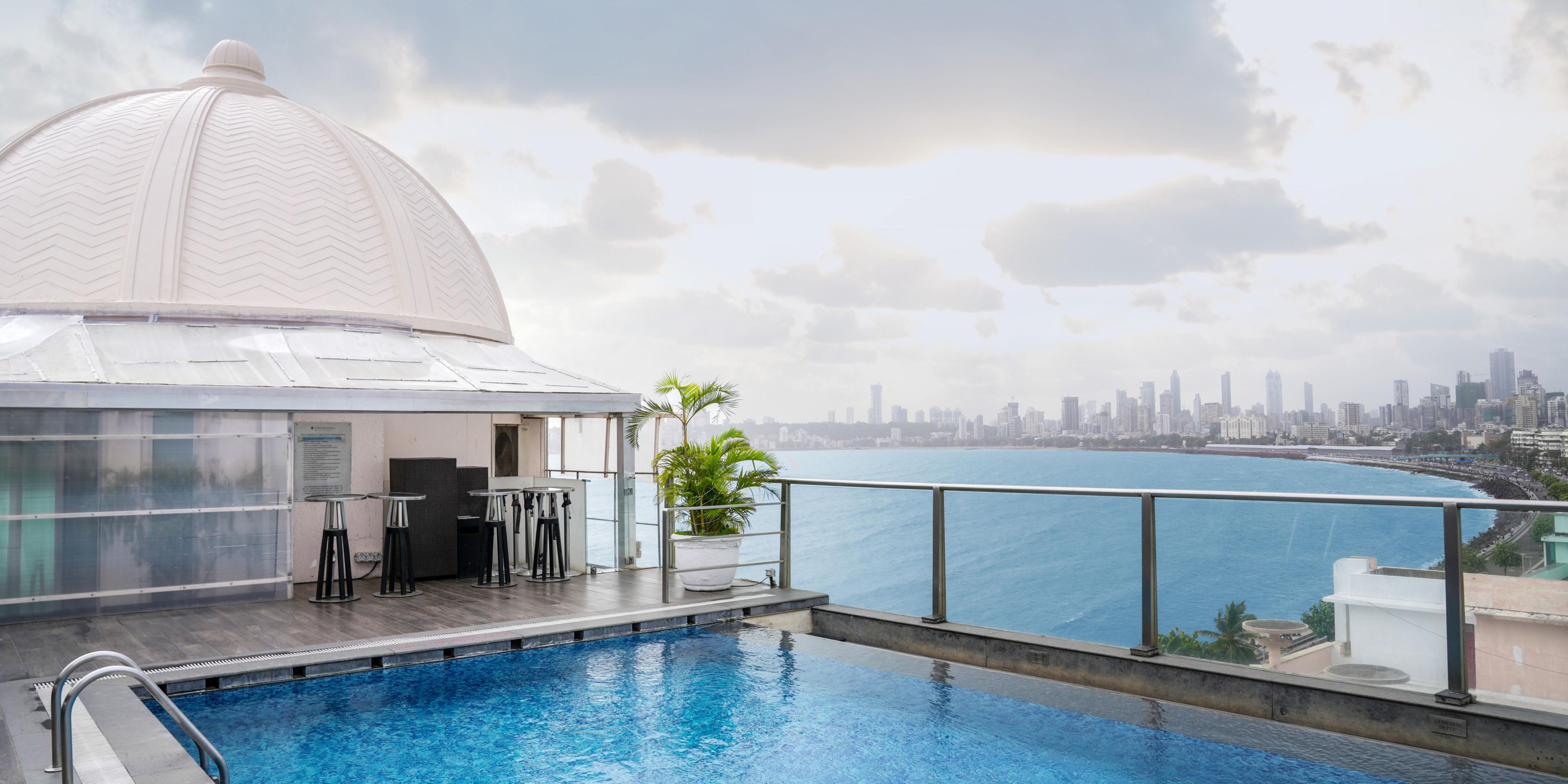 Take a refreshing dip in our rooftop infinity pool, where panoramic sea views meet Mumbai's skyline. Enjoy a poolside cocktail with a selection of light bites as you soak in the view. 