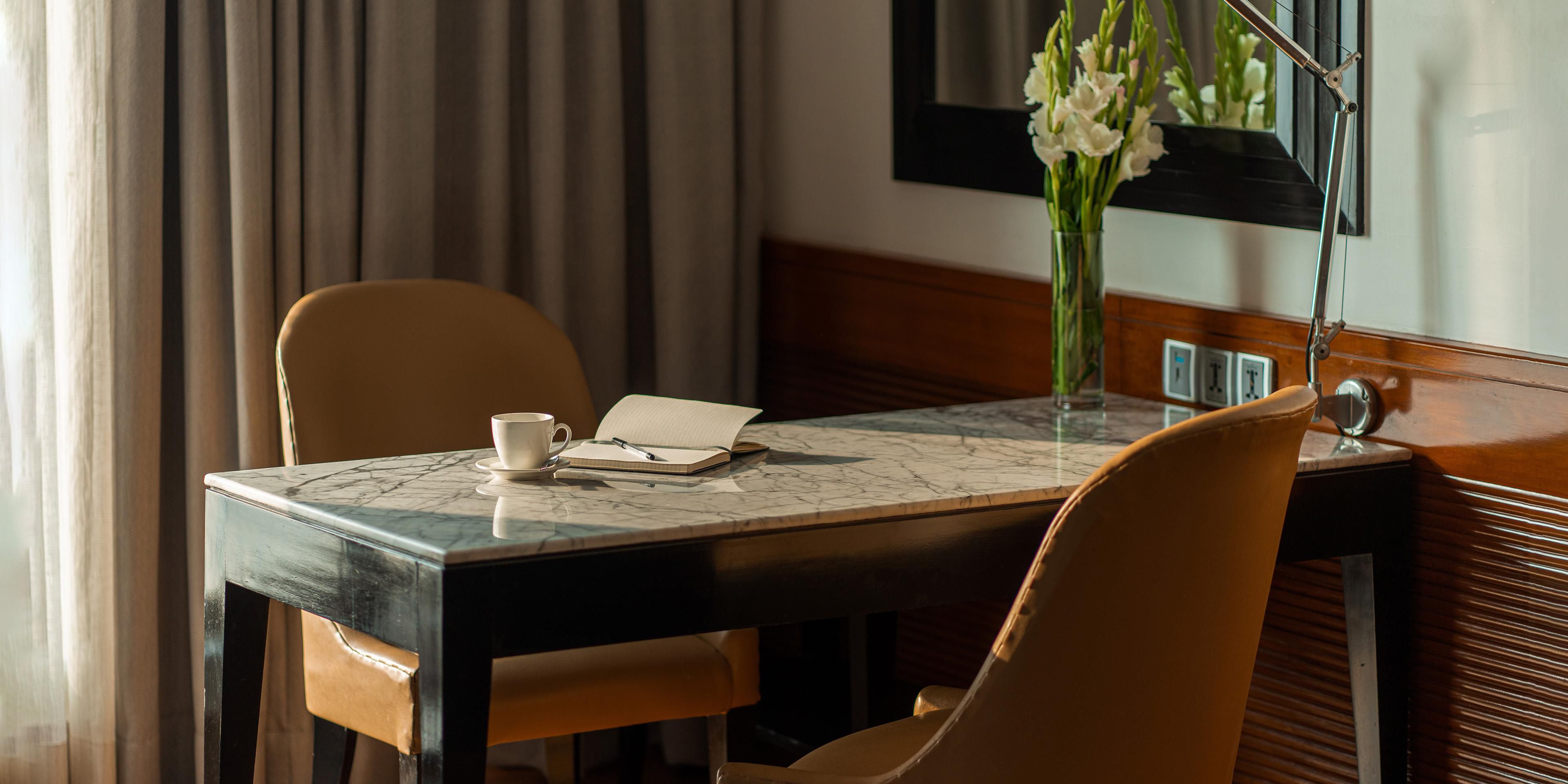 Guest room features a work desk