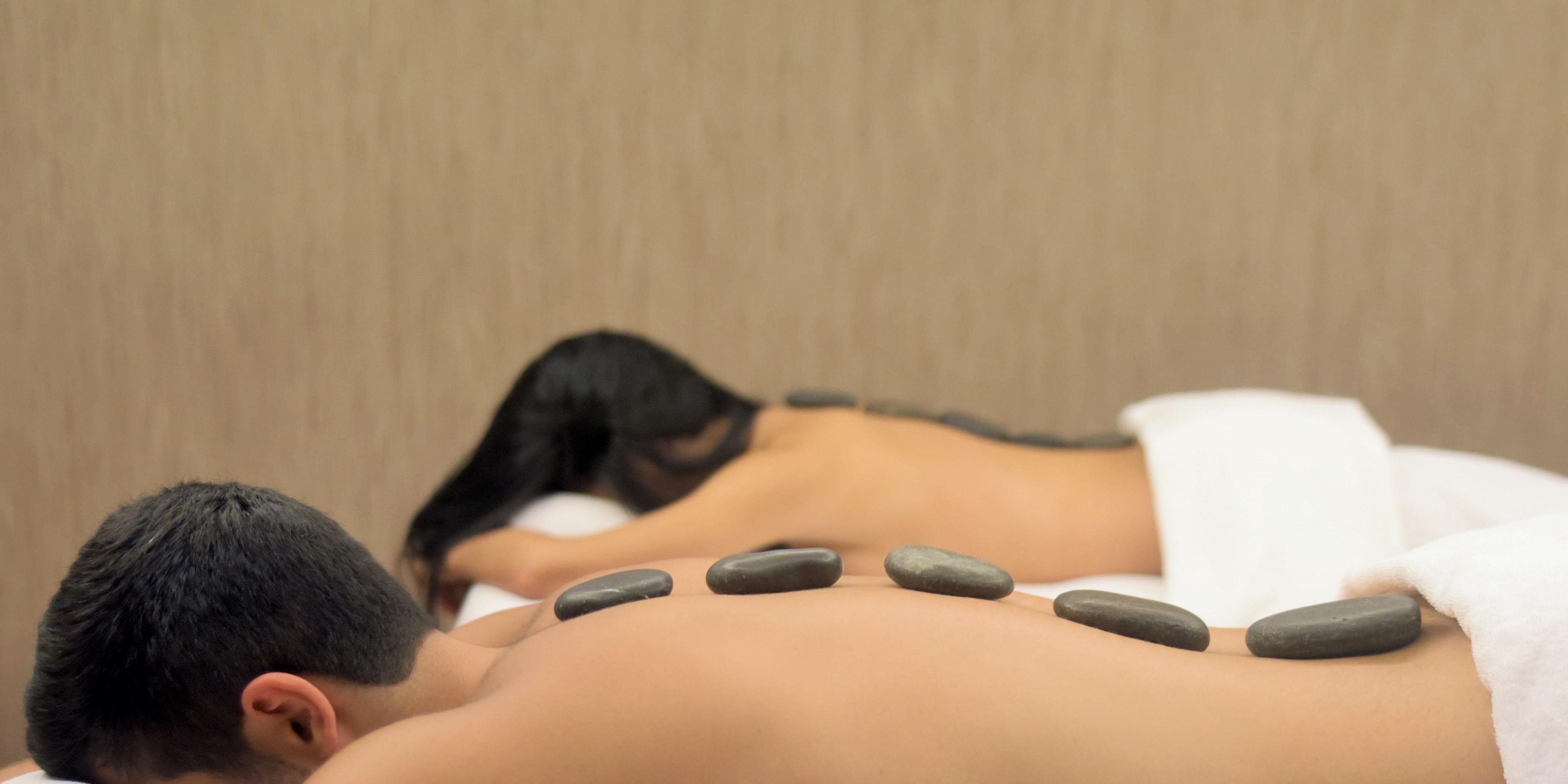 Indulge in our tailored treatments, including full-body massages, reflexology, shiatsu, physical therapy, body treatments, infrared sauna, jacuzzi, invigorating aqua gym, rejuvenating facials, pressotherapy sessions, and much more ,for a complete wellness experience.