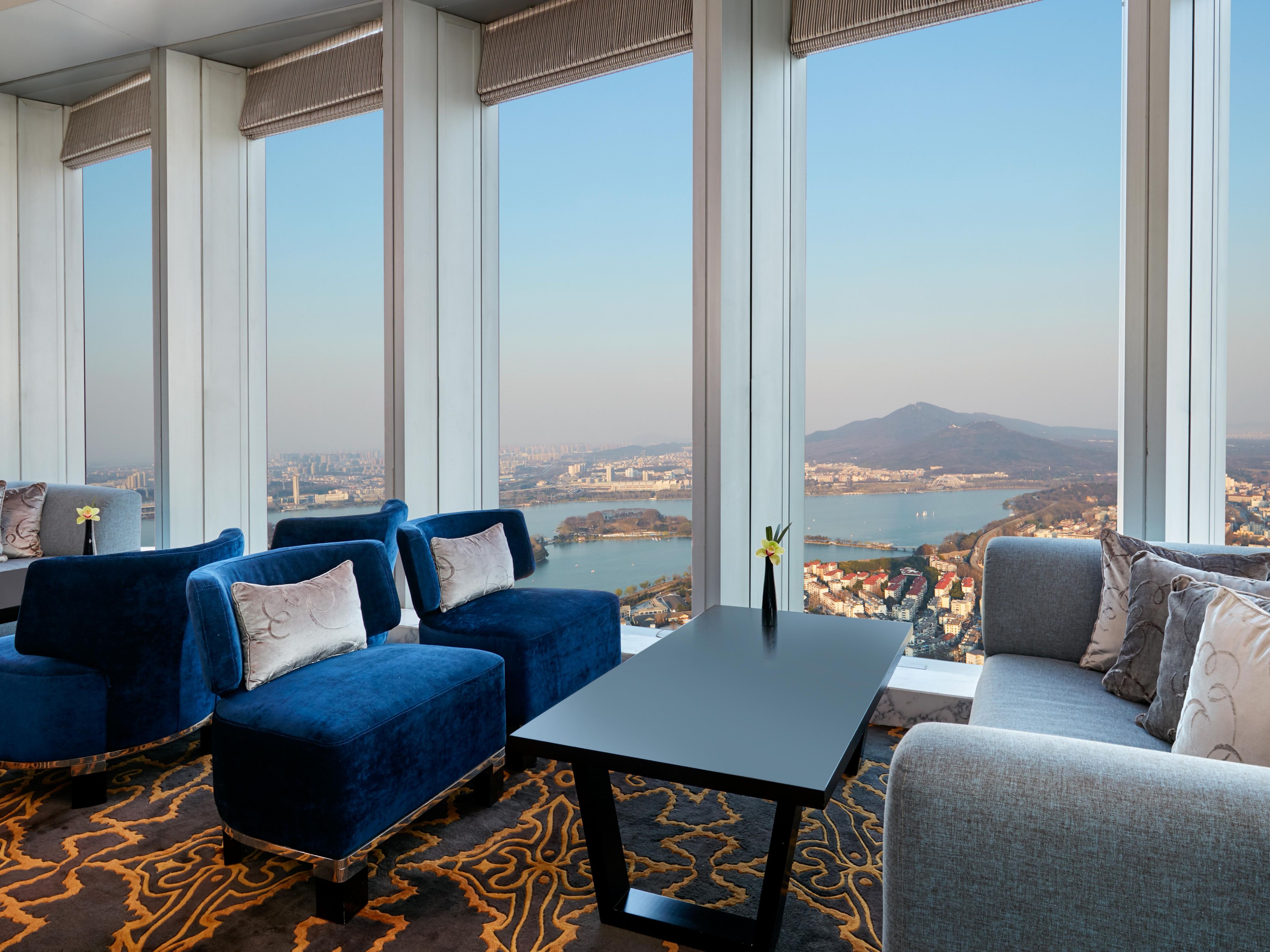 Club Lounge