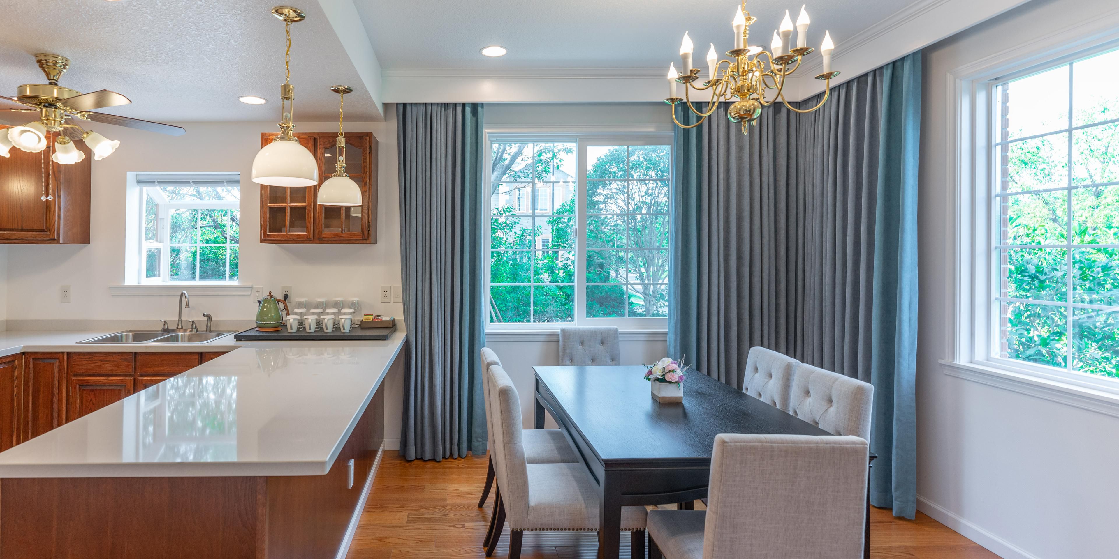 4 Bedrooms with Living area Villa（Kitchen）