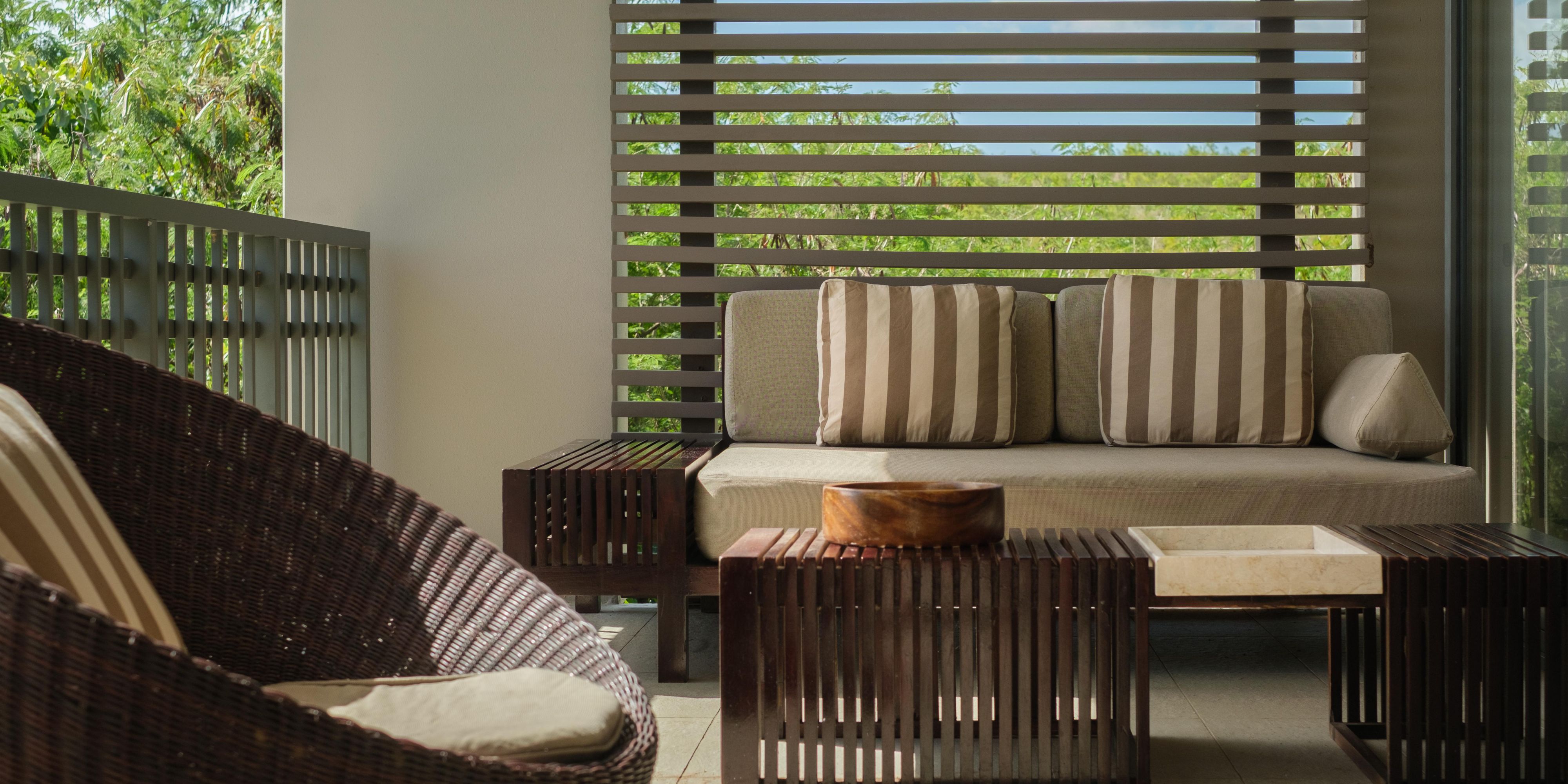 2 Bedroom Suite Club Lounge Access