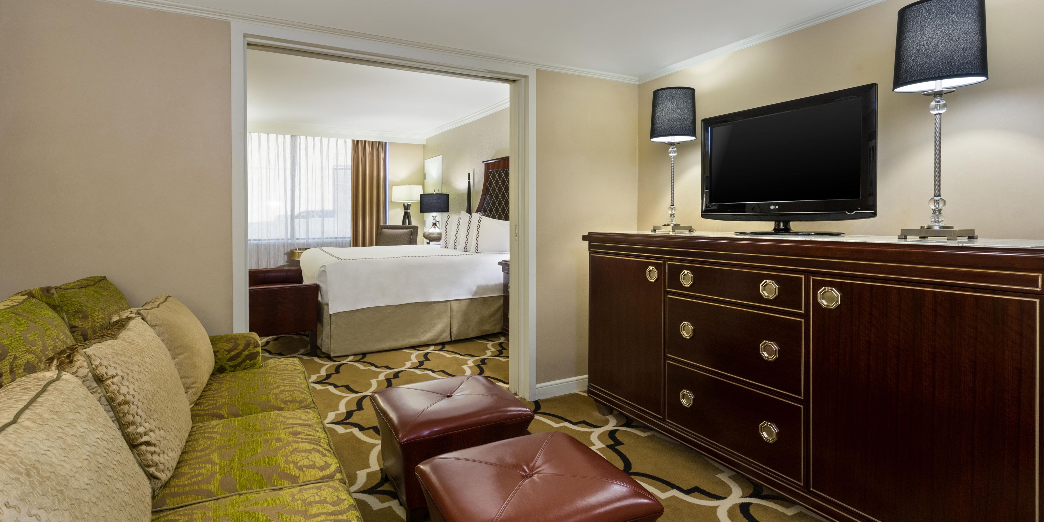 Living area of the Junior Suite at InterContinental New Orleans