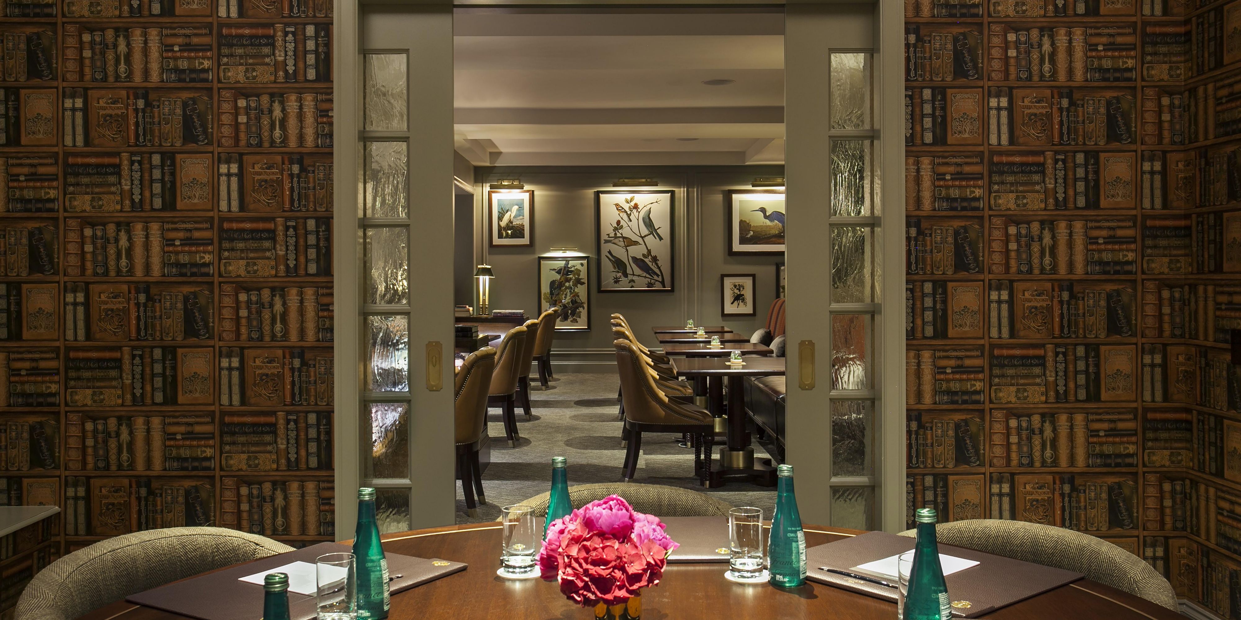 Enjoy a conversation in the Club Lounge Parlor. 