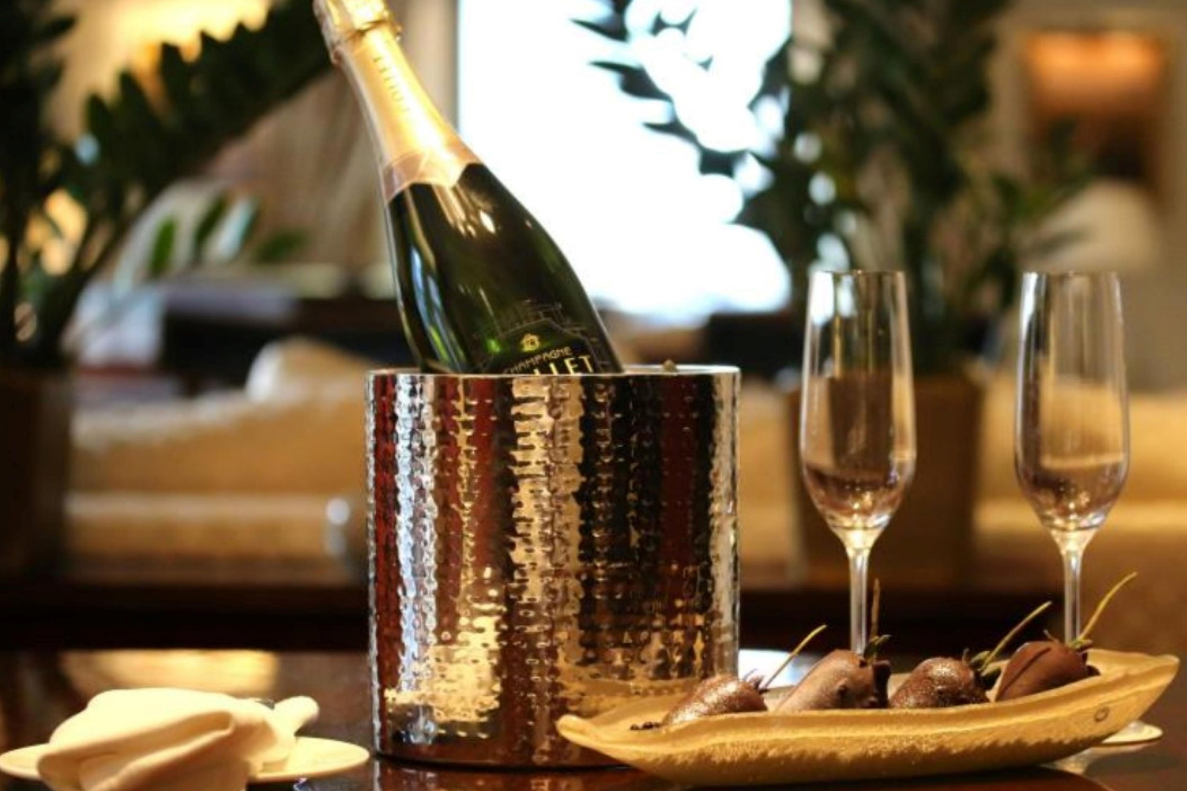 InterContinental New York Barclay champagne