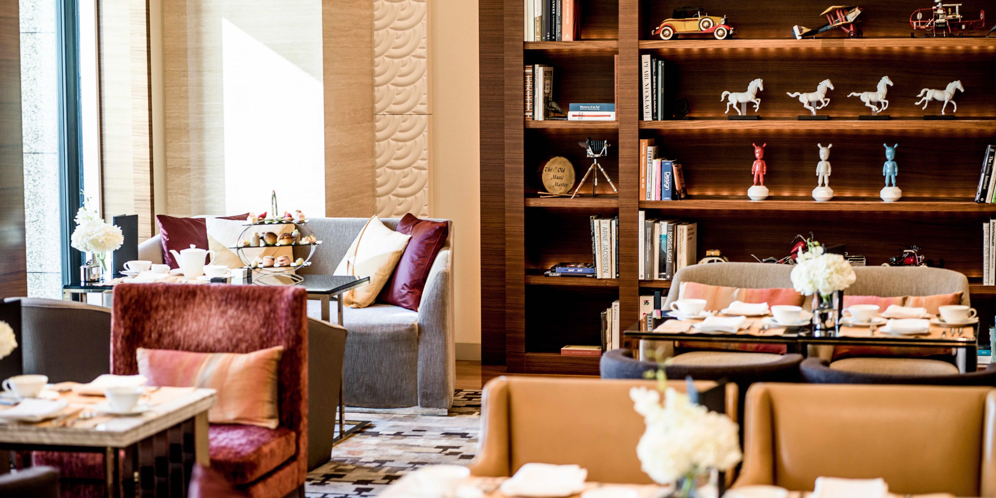 At Club InterContinental, guests can experience another level of luxury. Accomplished with extravagant spacious accommodations located on high floors overlooking Osaka city, the guest can access our bespoke services and cuisine at the Club InterContinental Lounge. Elevate your stay and enjoy the luxury of Club InterContinental.