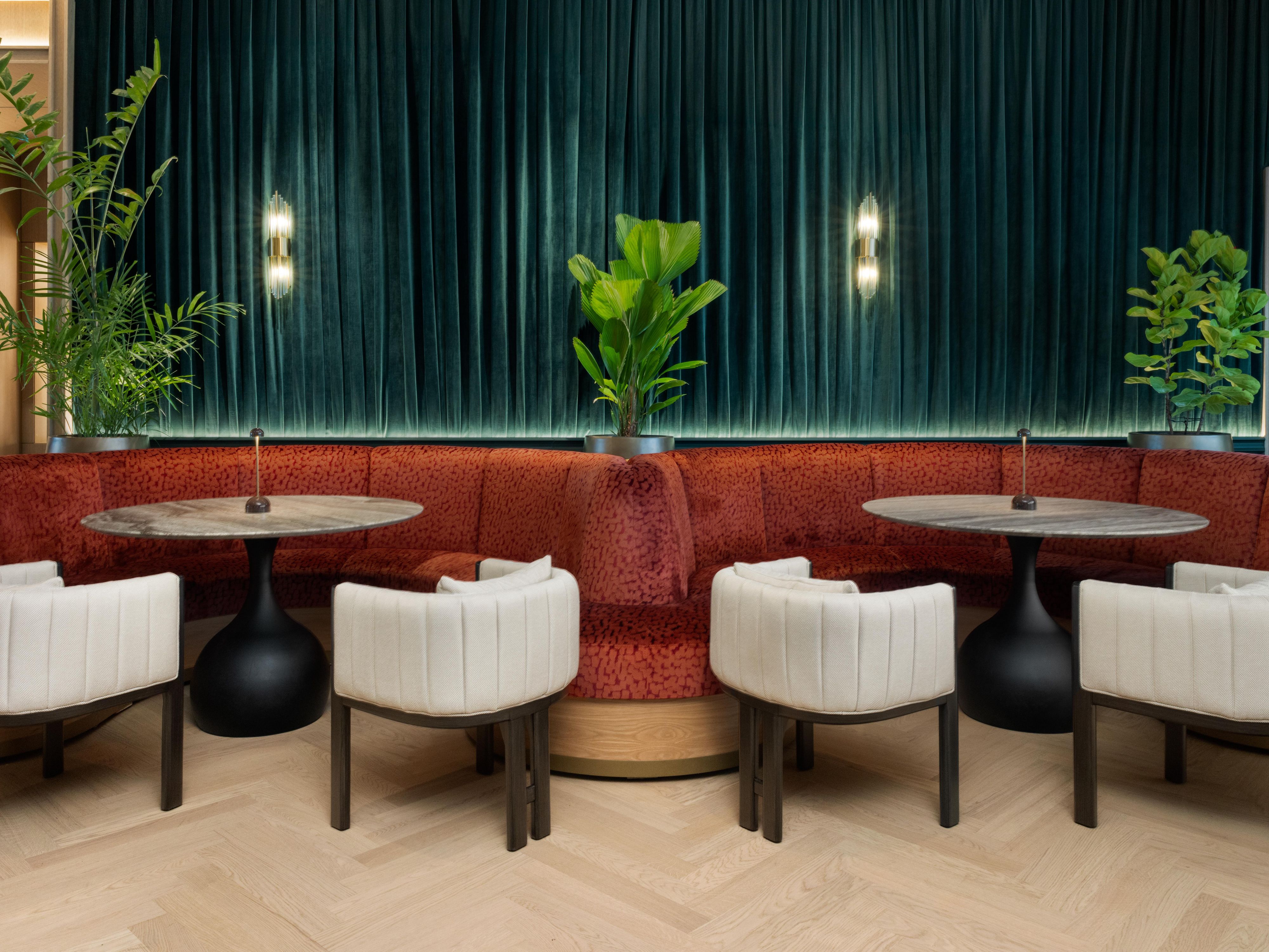 Botanical Lounge