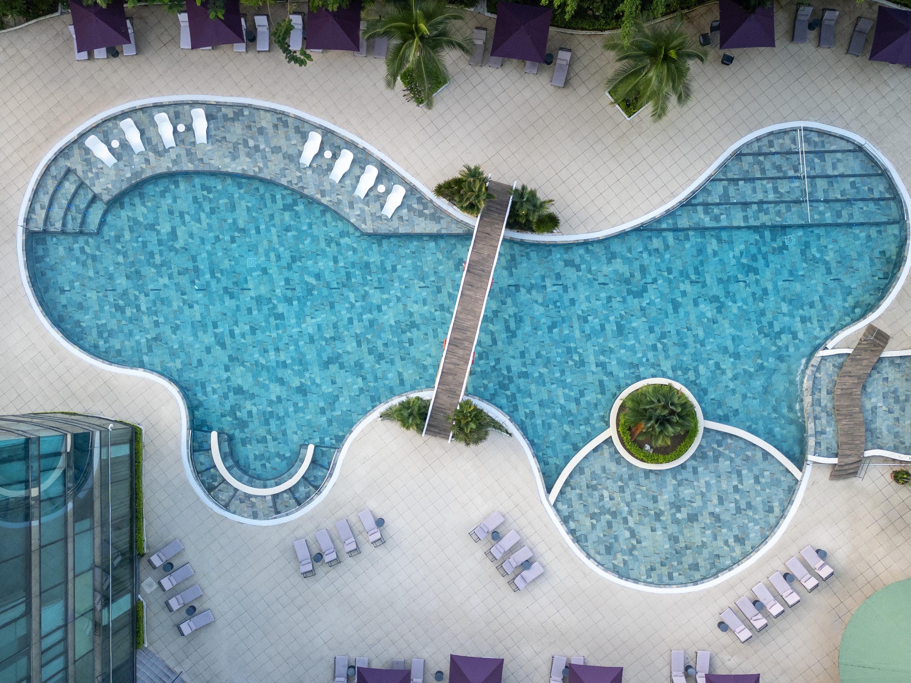 Swimming Pool at Intercontinental Miramar Panama
