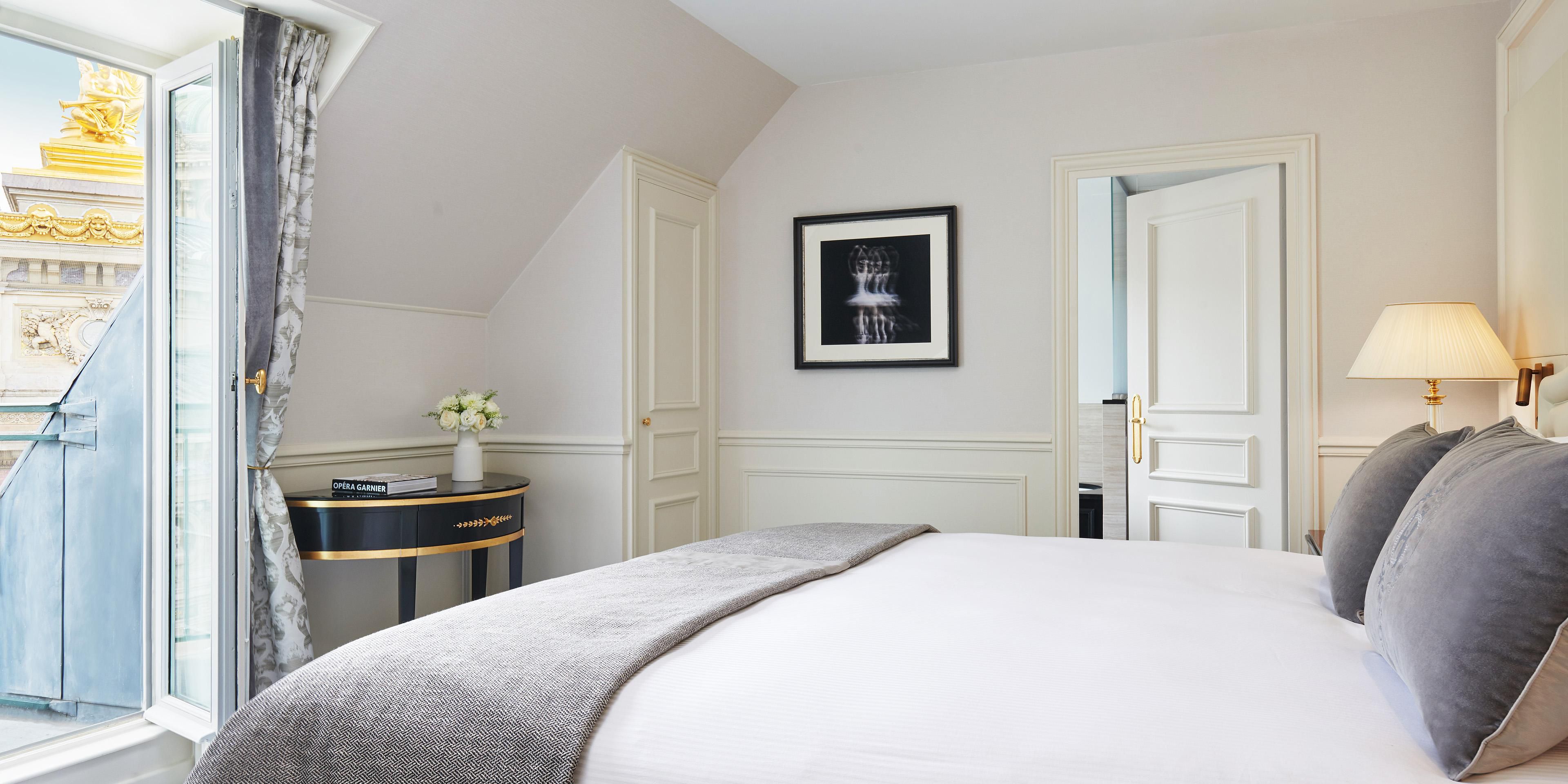 Marvelous view of the opera from your suite