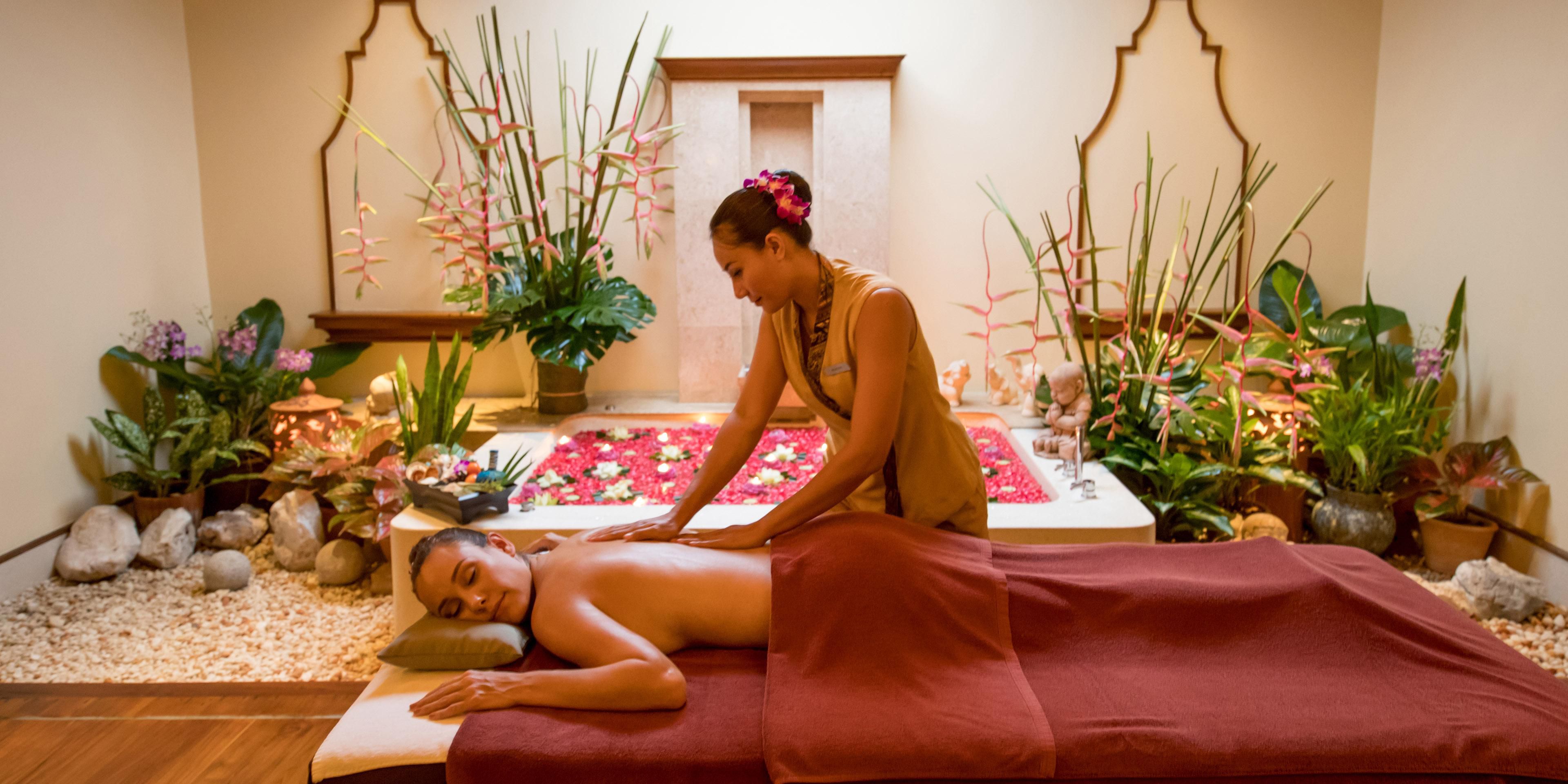 Featuring organic botanicals for facial and body treatments, Amburaya Spa has six private suites perfect for both couples and individuals. Enjoy signature treatments from our experienced masseuses, including the Amburaya Embrace--a full-body massage that features the combination of five massage therapies for a truly relaxing experience.
