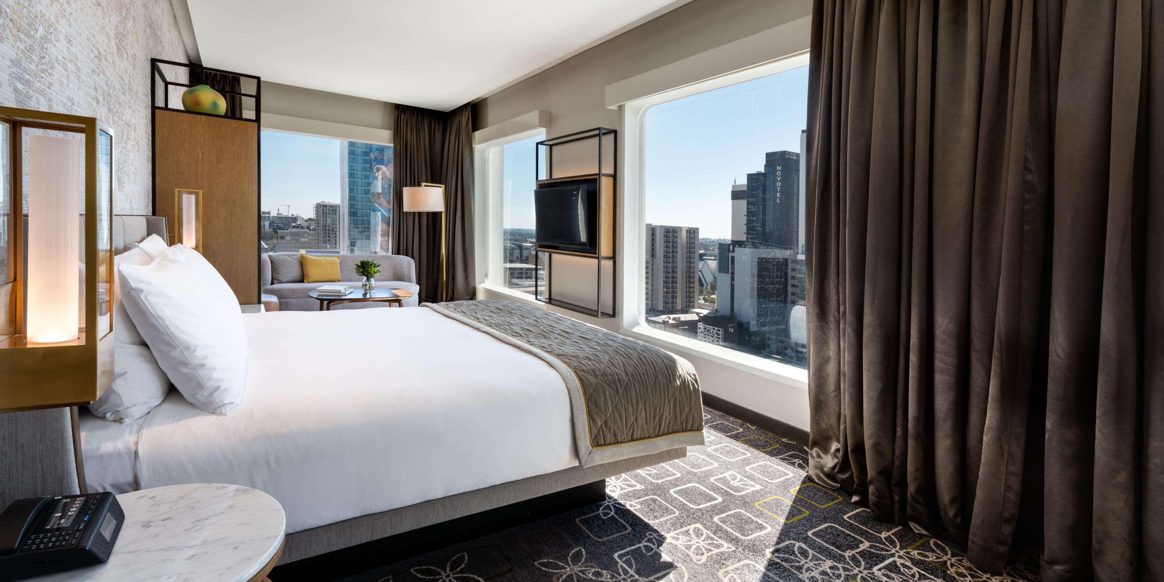 King Junior Suite City View
