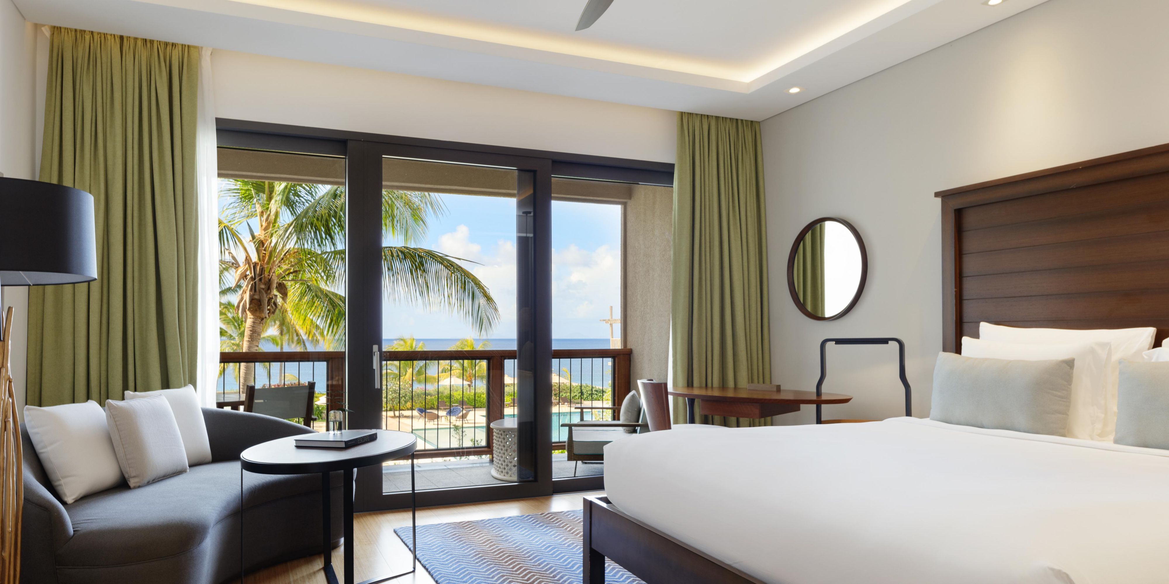 King Ocean View Standard