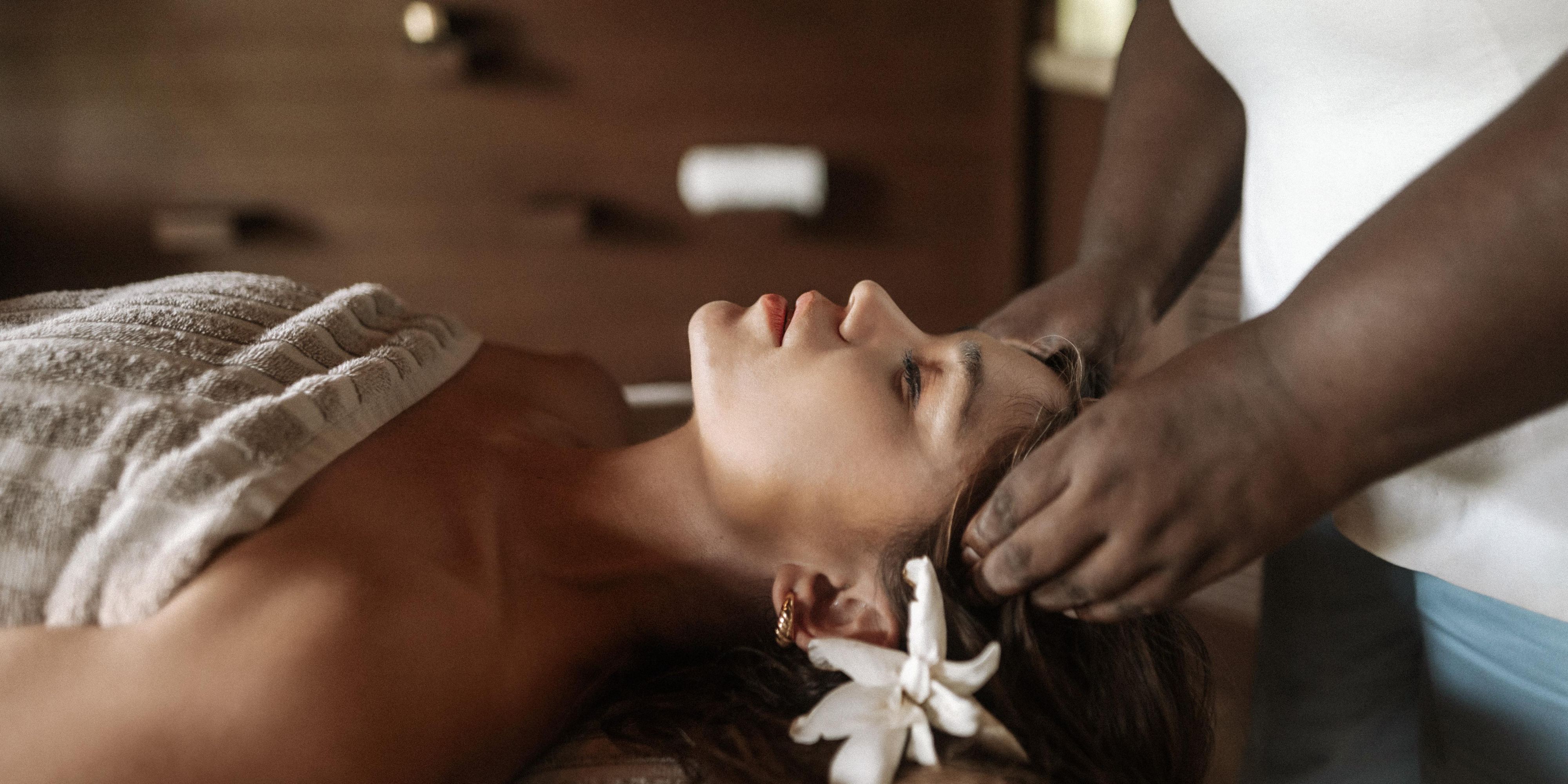 Relax in our nature-inspired spa surrounded by the rainforests and green spaces of Dominica’s Douglas Bay. Our wellness huts are dotted throughout this soothing landscape, where you can enjoy deep tissue, and couples’ massage. With a sauna, a yoga pavilion, and standalone treatment rooms with a jacuzzi, the spa is the pinnacle of luxury. 