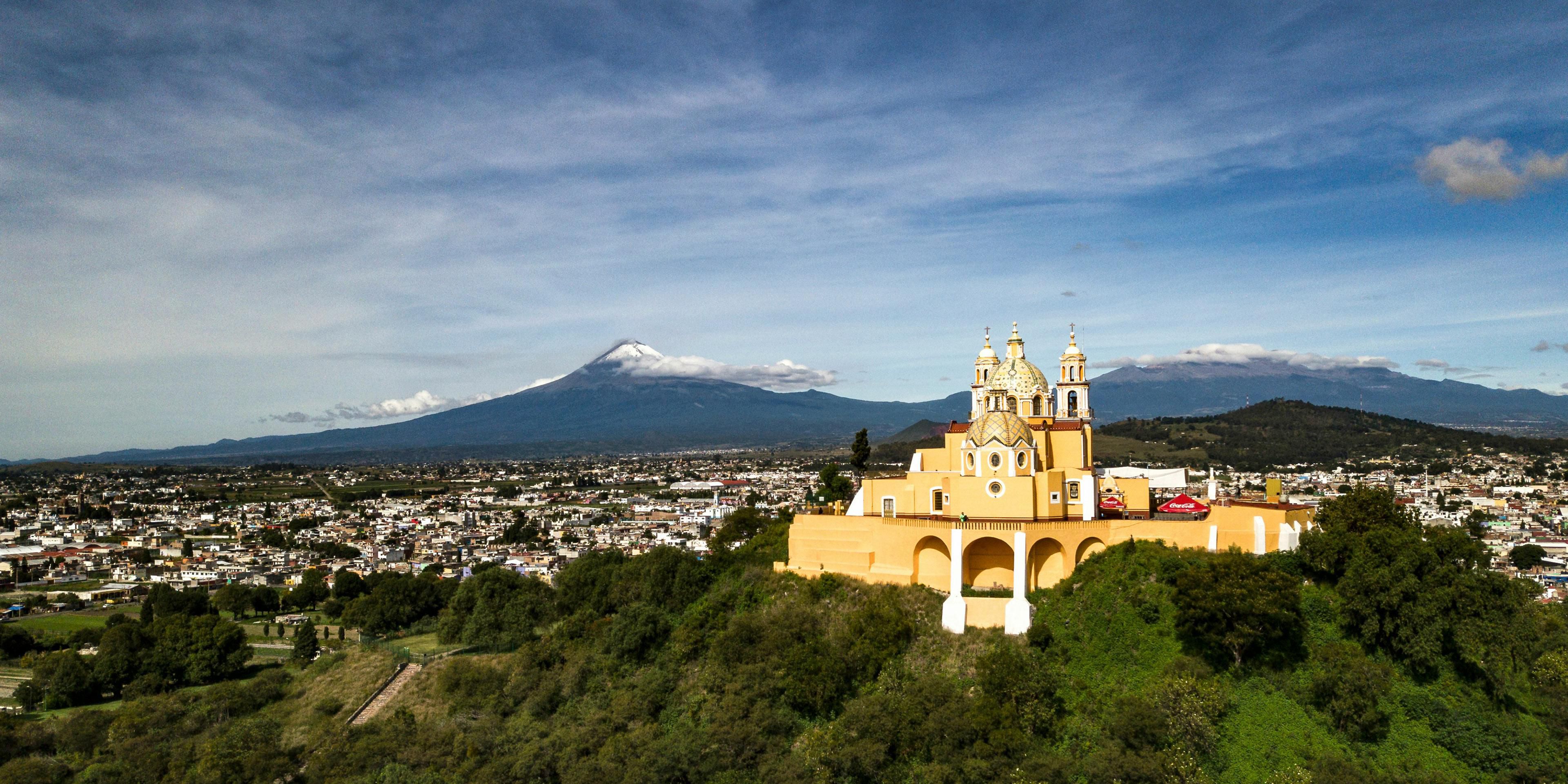 Things to do in Puebla: explore Cholula's historic sites.