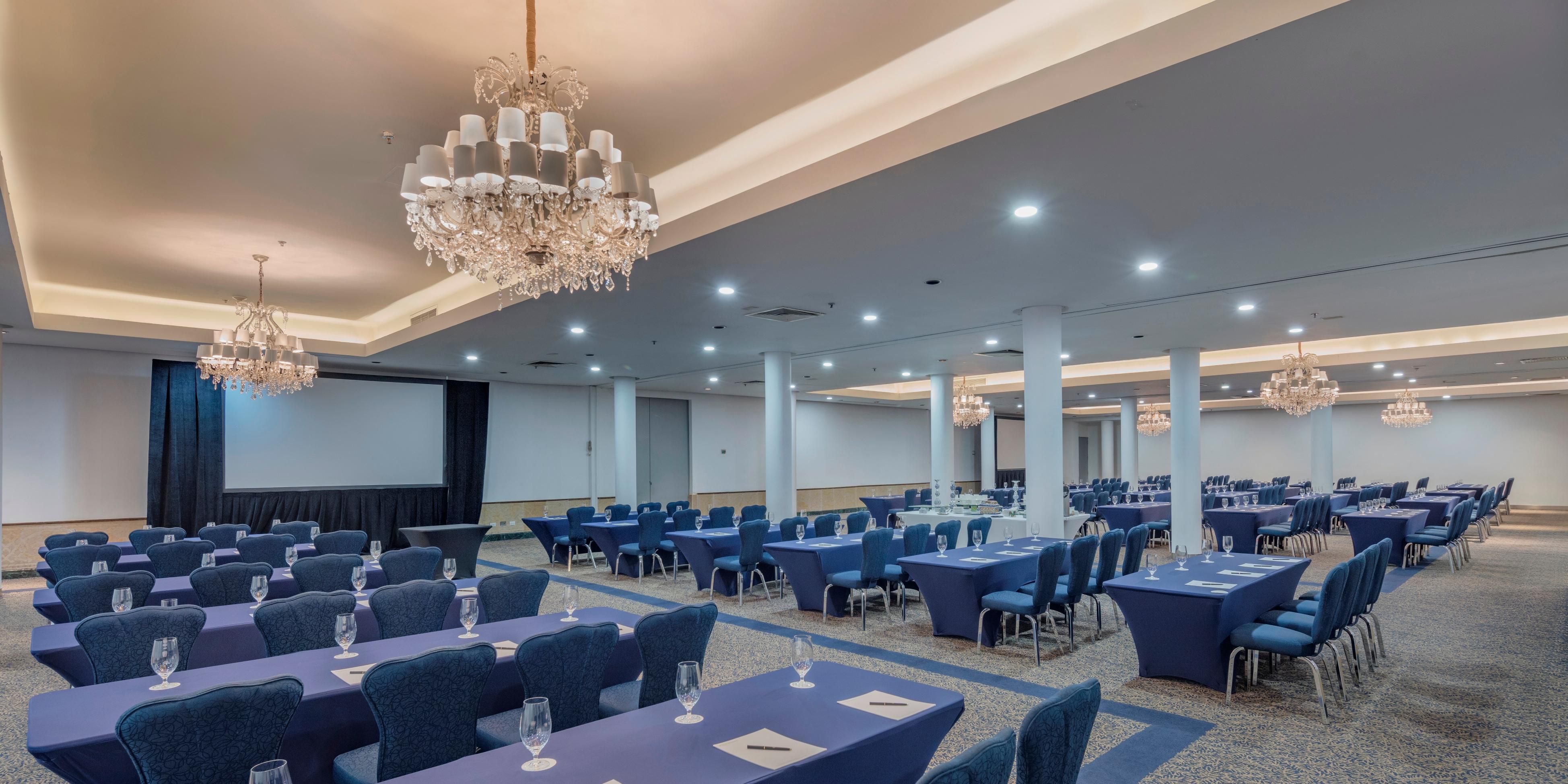 Presidente InterContinental Puebla, guarantees quality and service in every event celebrated in our facilities.

Our locations offer a wide variety of options, from business center rooms to theater-style rooms for 600 people, which will make your event a success.

What are you waiting for?

Tell us what the idea is and we make it come true...