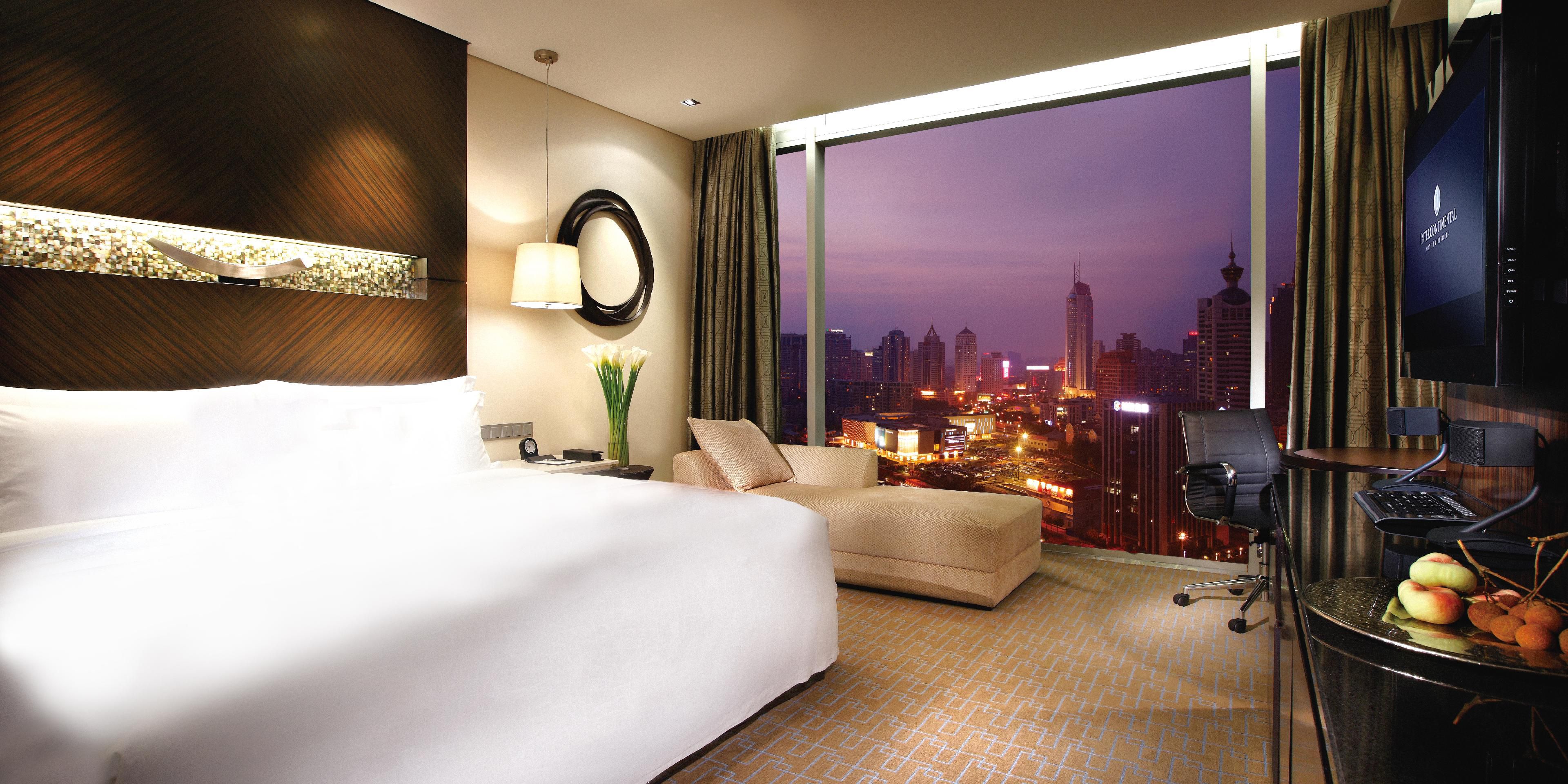디럭스 킹룸 (Deluxe King Room)