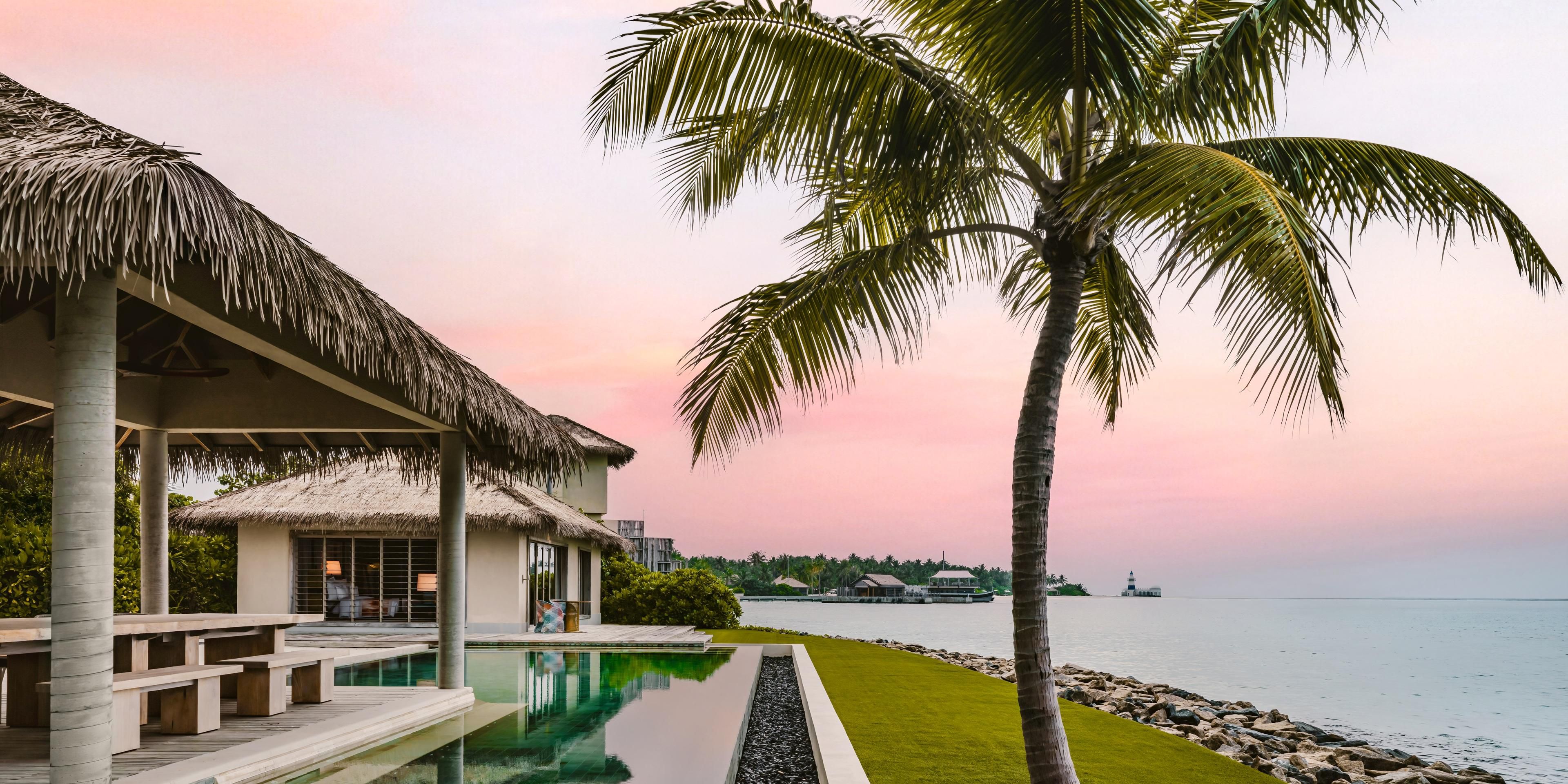 Three Bedroom Lagoon Residece Private Infinity Pool