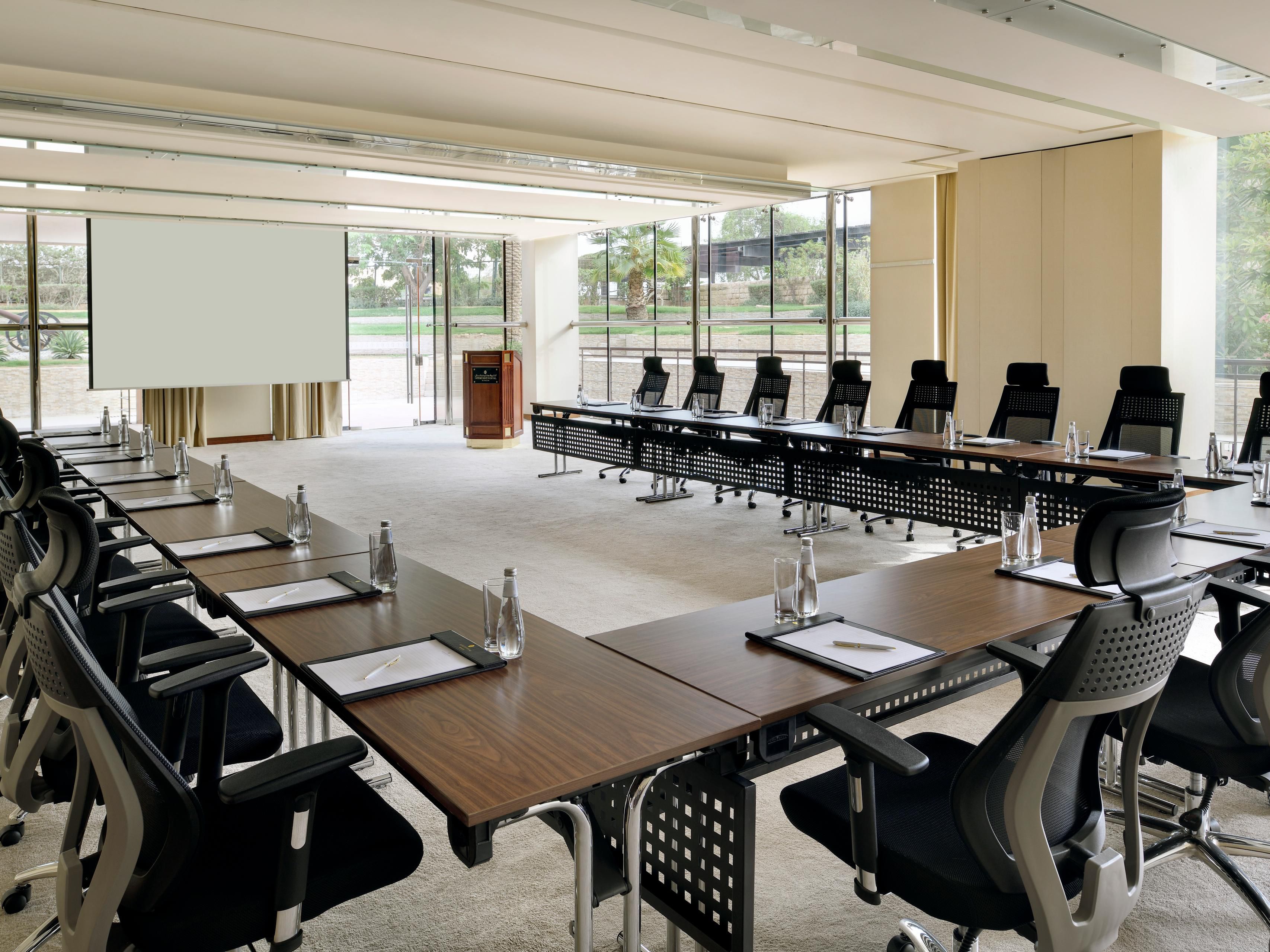 Our meeting rooms are fully equipped to accommodate all occasions