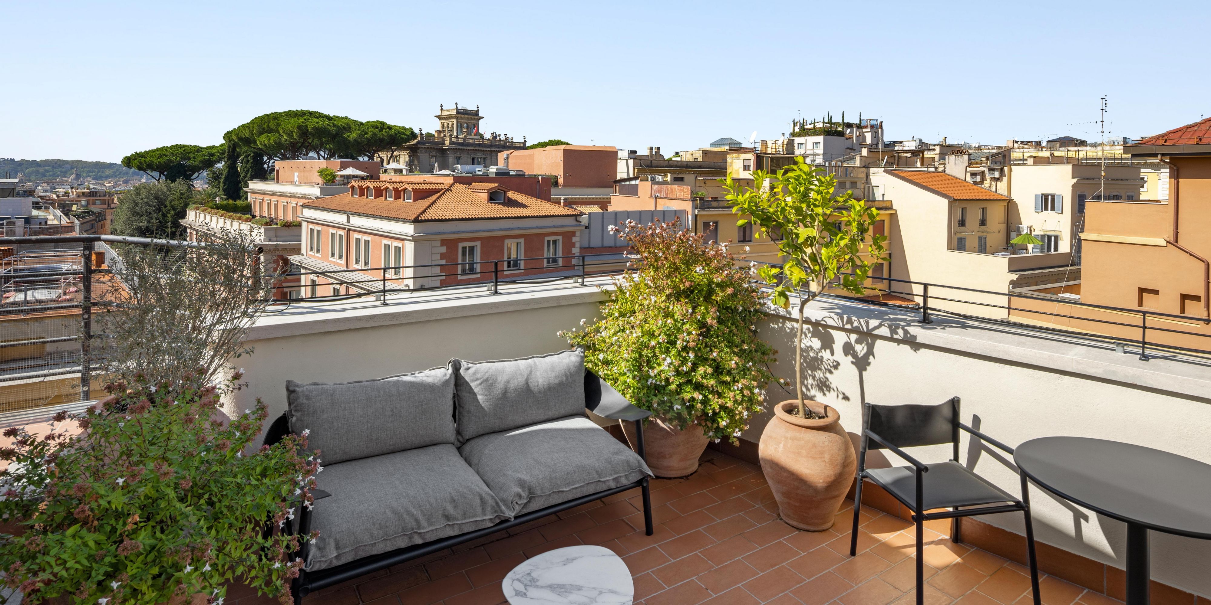 InterContinental Rome is committed to sustainability. Our Green Key-certified hotel minimizes single-use plastics, uses sustainable materials, and has efficient water and energy systems. We focus on reducing our carbon footprint and engaging in community eco-friendly initiatives.
