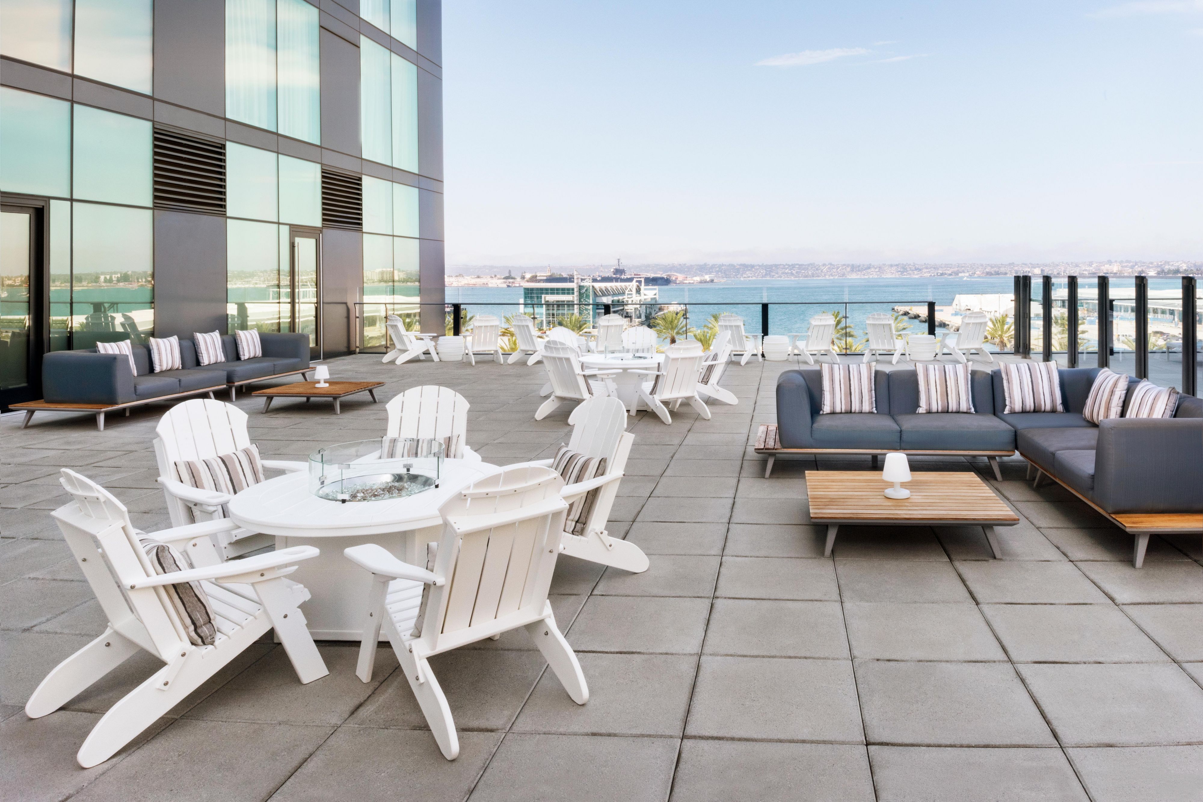 Layover Restaurant at InterContinental San Diego 