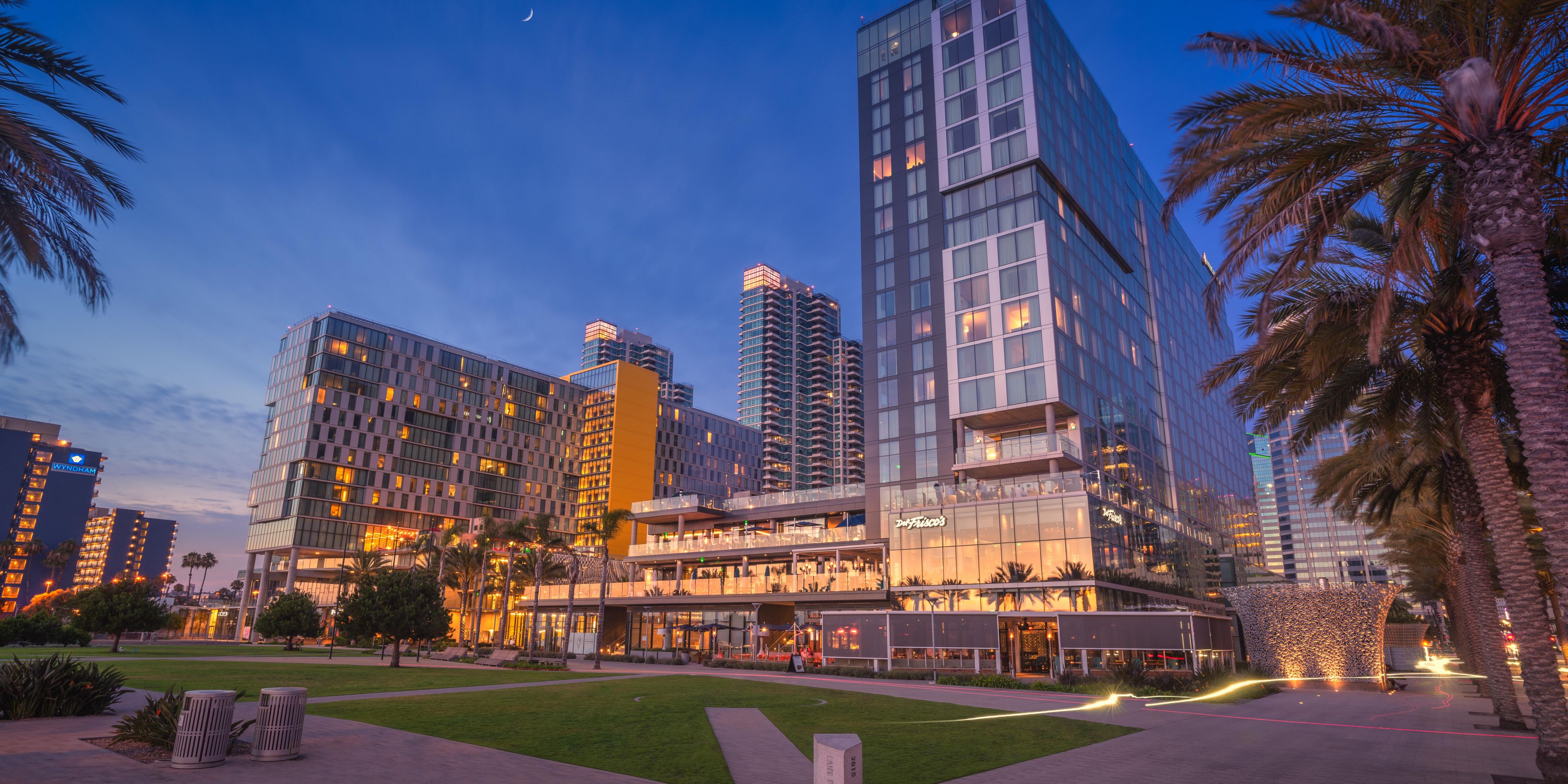 Discover the city’s diverse coastline for outdoor adventures, explore local boutiques and bodegas, or enjoy the unmatched nightlife when staying at our pet-friendly hotel. San Diego provides an unrivaled experience for all visitors and our luxury downtown hotel is near Little Italy, Gaslamp Quarter, USS Midway Museum, and Seaport Village. 

